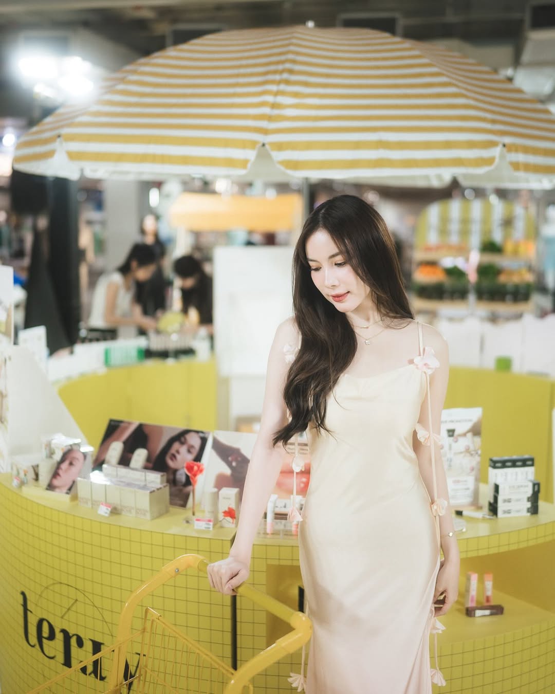มุก - วรนิษฐ์ ถาวรวงศ์