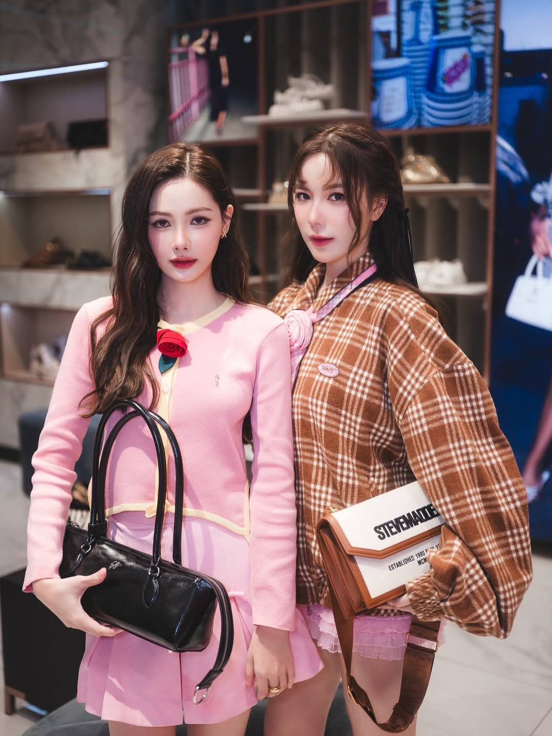 มุก - วรนิษฐ์ ถาวรวงศ์