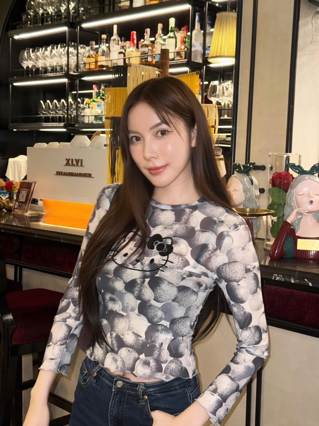 มุก - วรนิษฐ์ ถาวรวงศ์