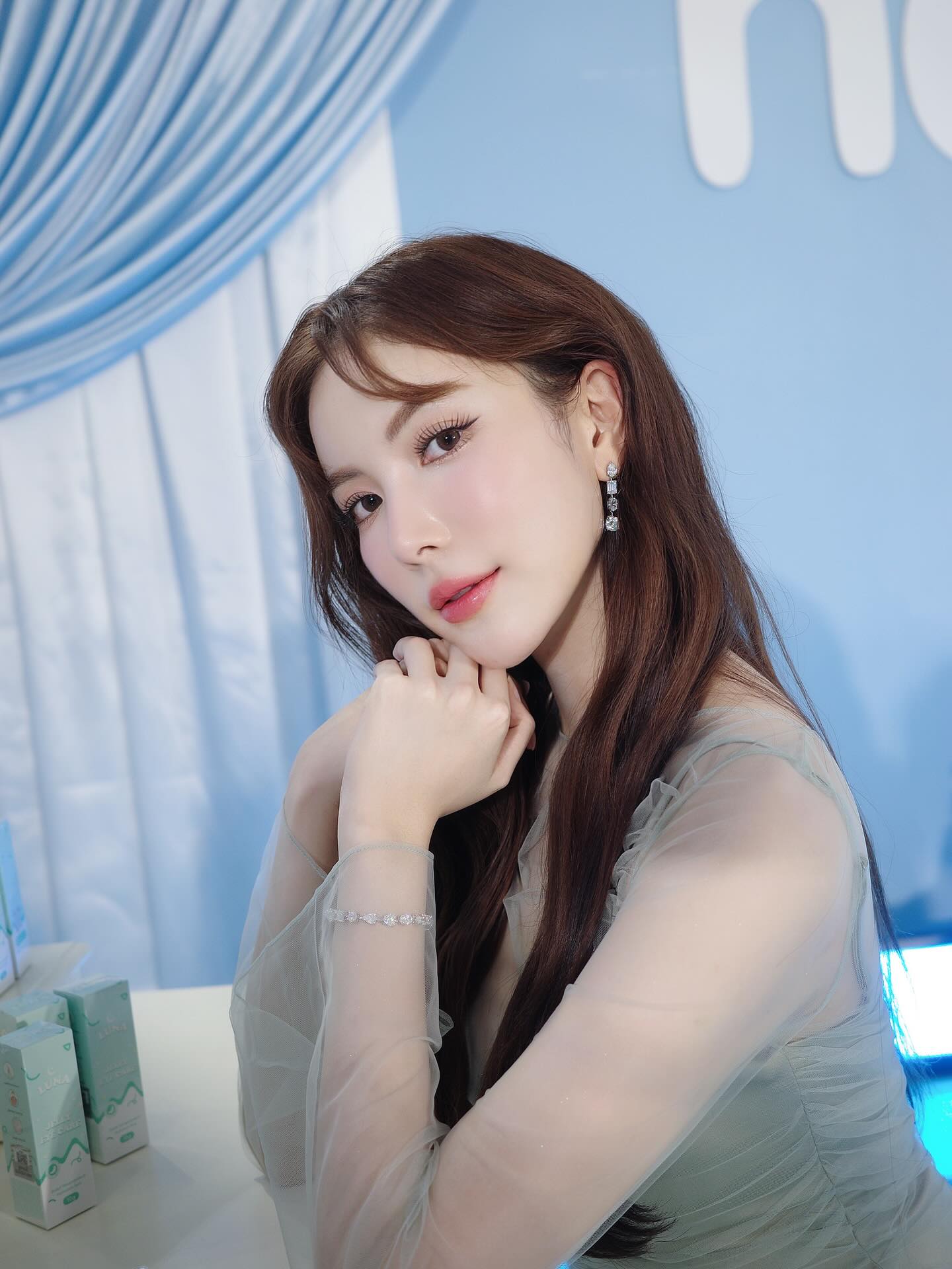 มุก - วรนิษฐ์ ถาวรวงศ์