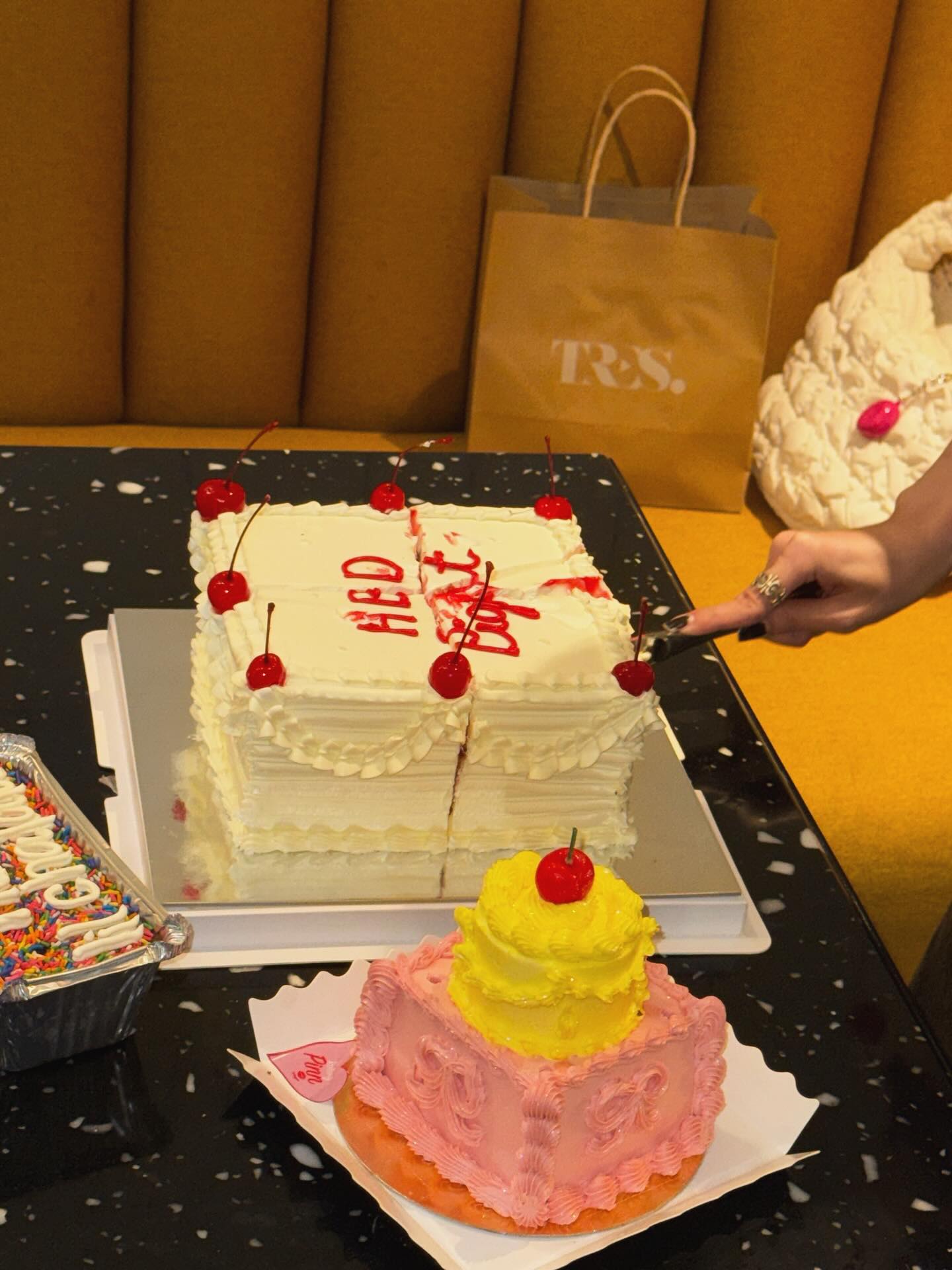 มุก - วรนิษฐ์ ถาวรวงศ์