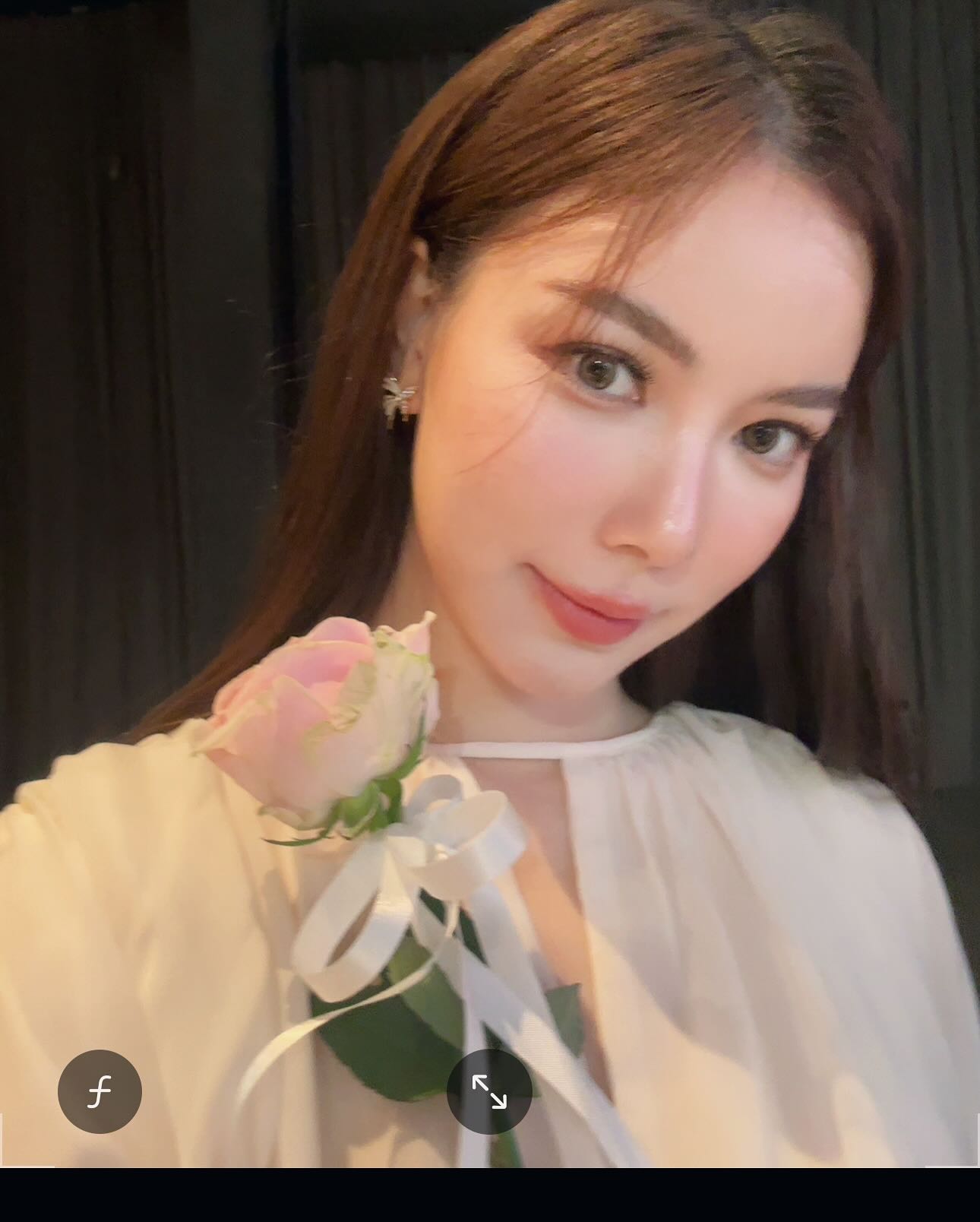 มุก - วรนิษฐ์ ถาวรวงศ์