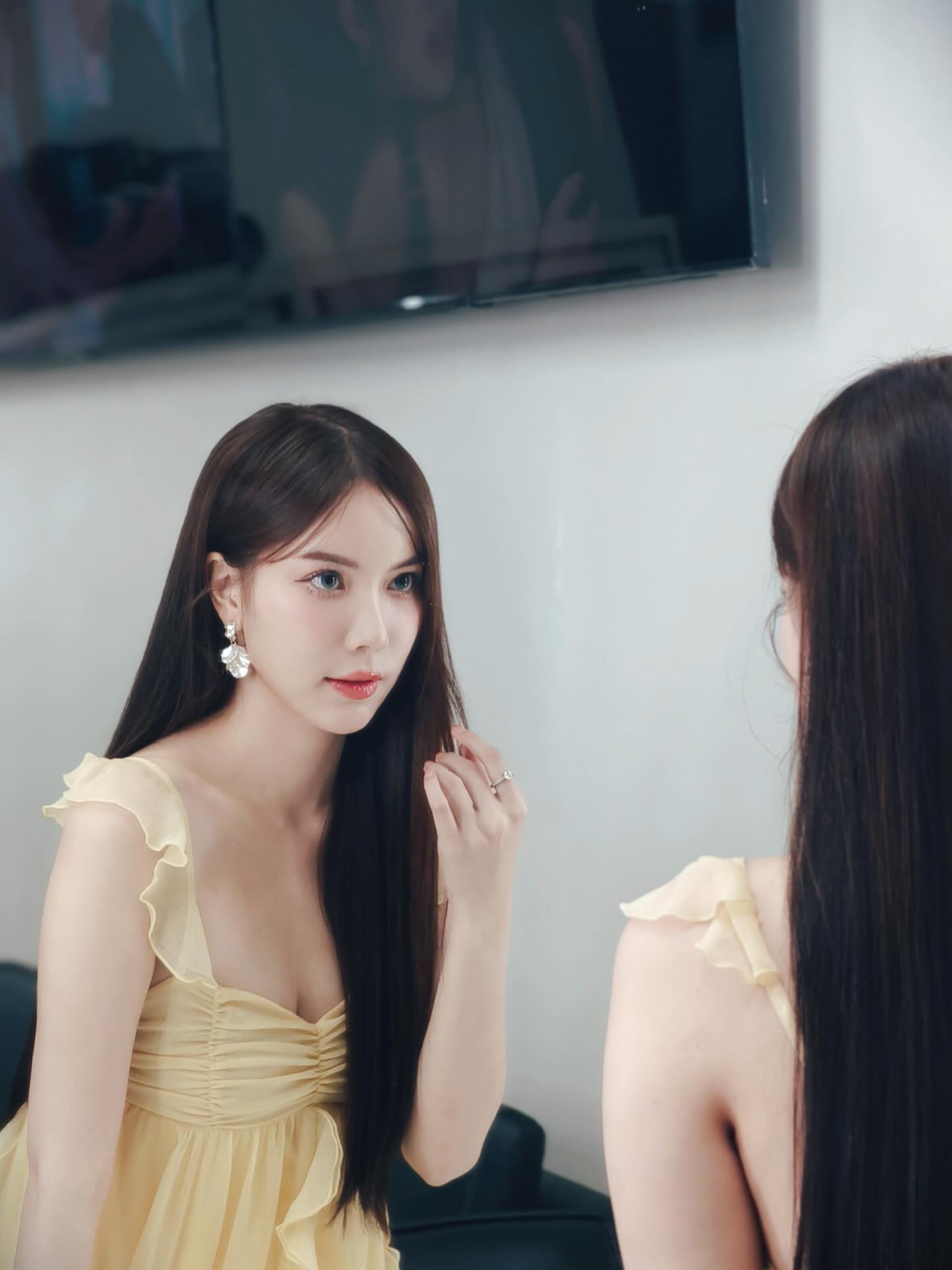 มุก - วรนิษฐ์ ถาวรวงศ์