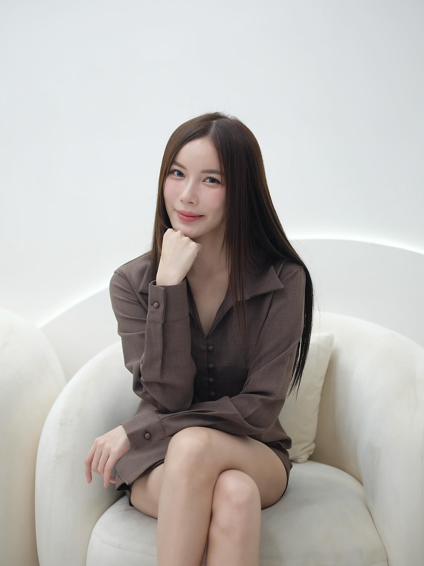 มุก - วรนิษฐ์ ถาวรวงศ์
