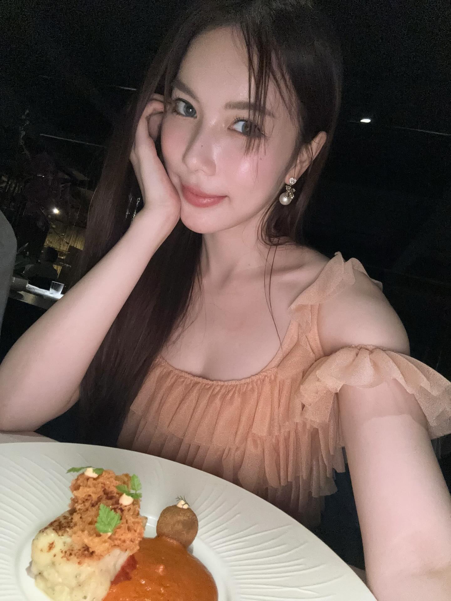 มุก - วรนิษฐ์ ถาวรวงศ์