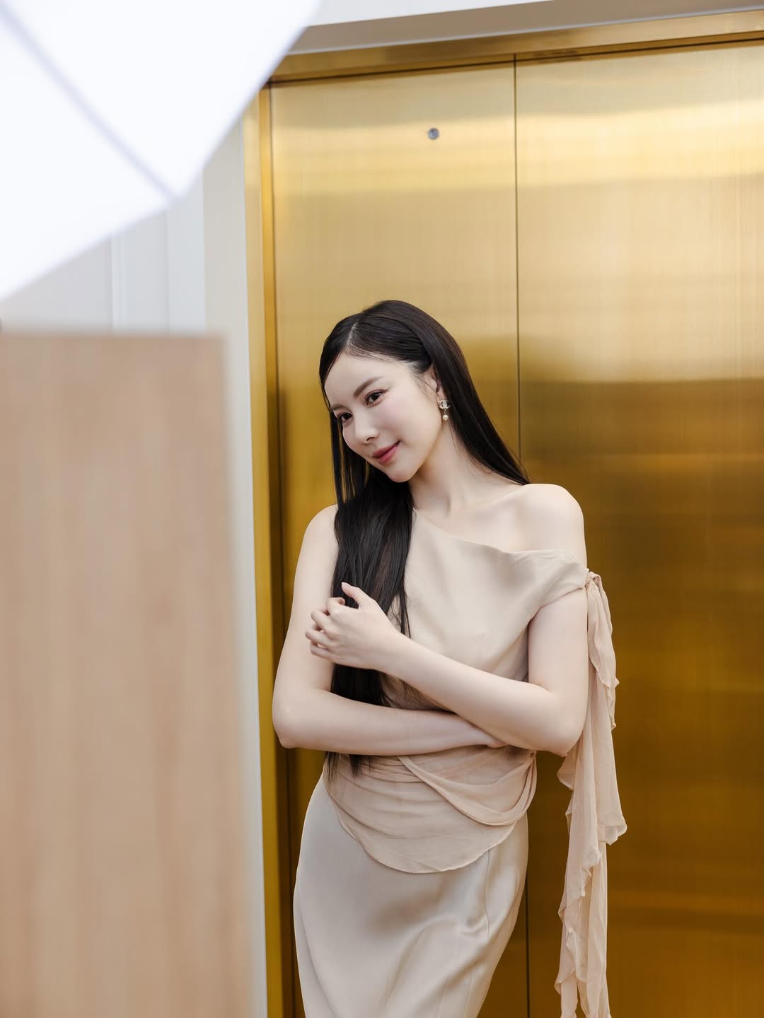 มุก - วรนิษฐ์ ถาวรวงศ์