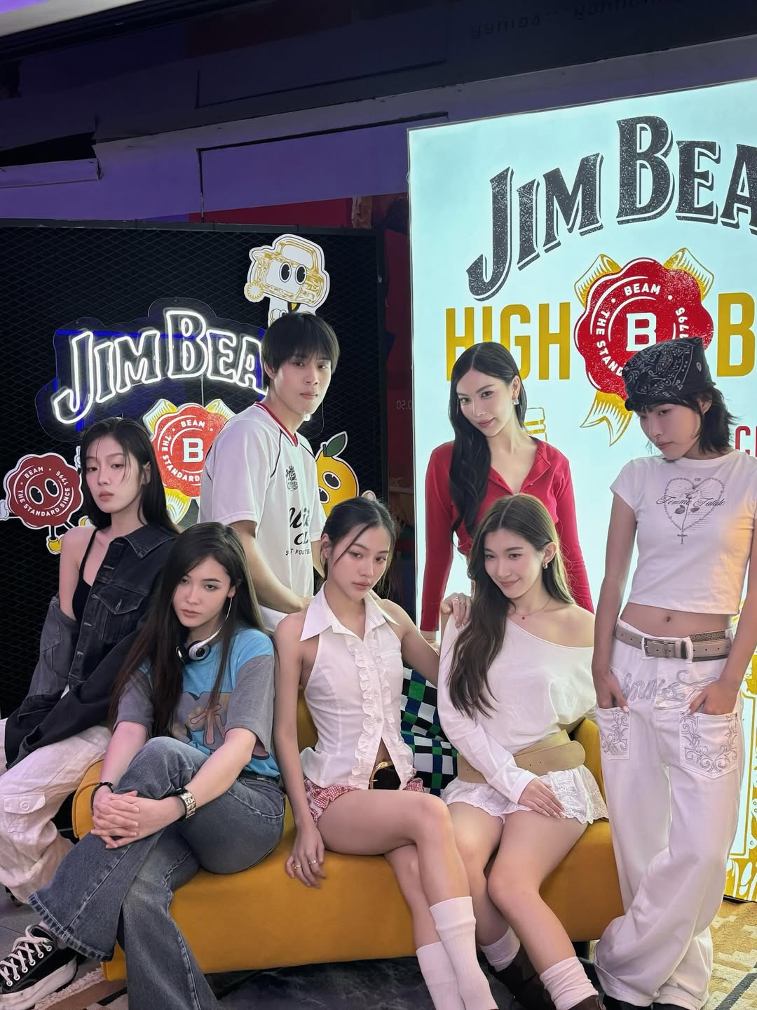 มุก - วรนิษฐ์ ถาวรวงศ์
