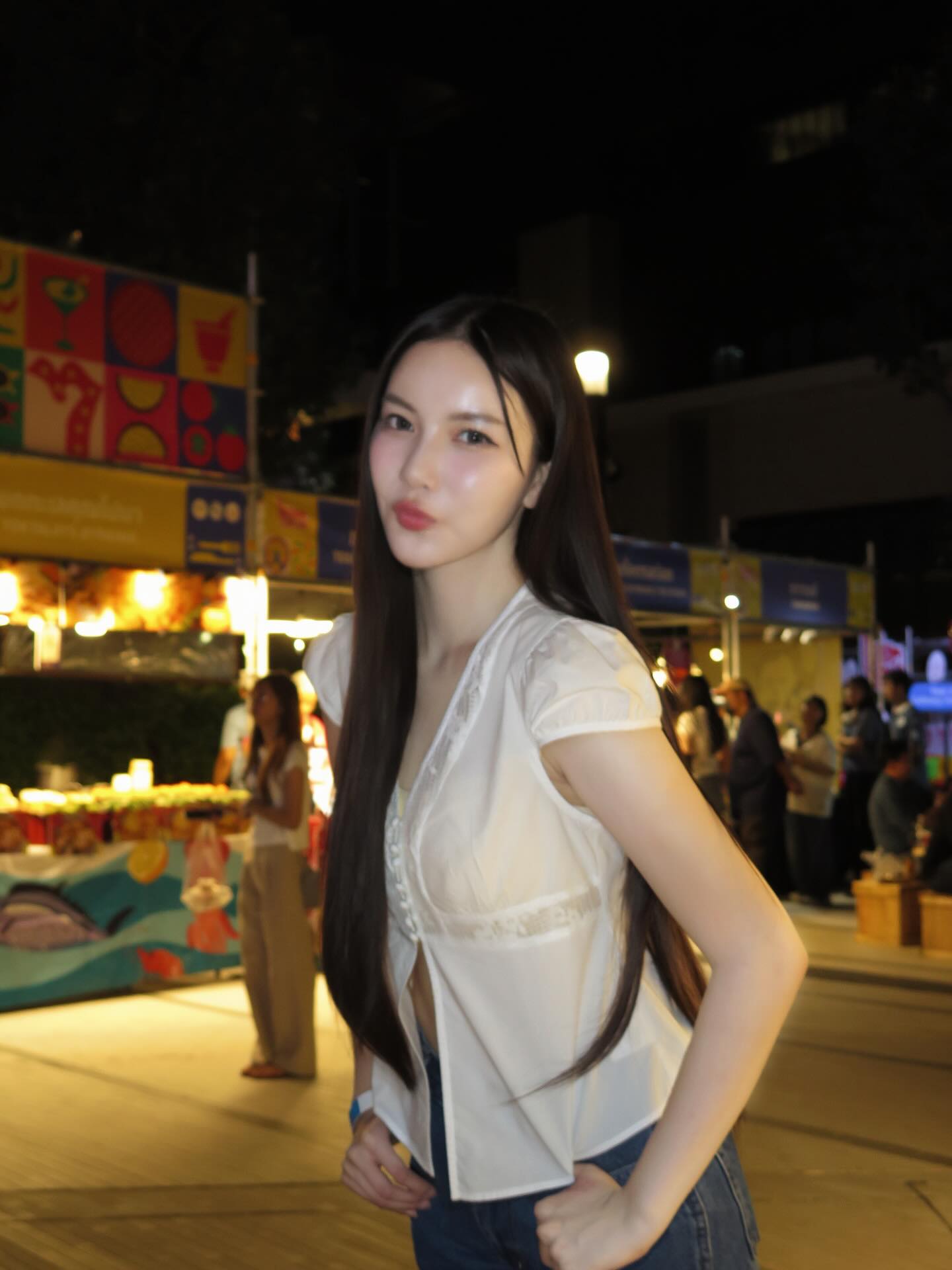 มุก - วรนิษฐ์ ถาวรวงศ์