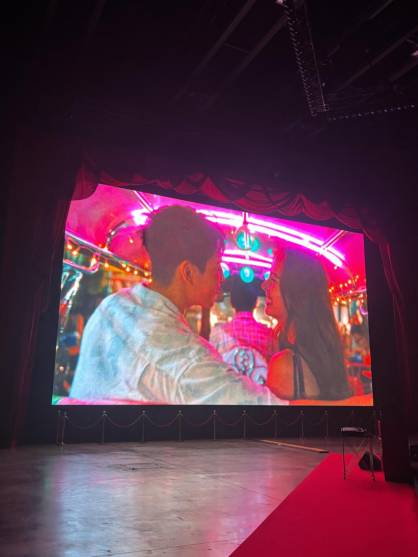 มุก - วรนิษฐ์ ถาวรวงศ์