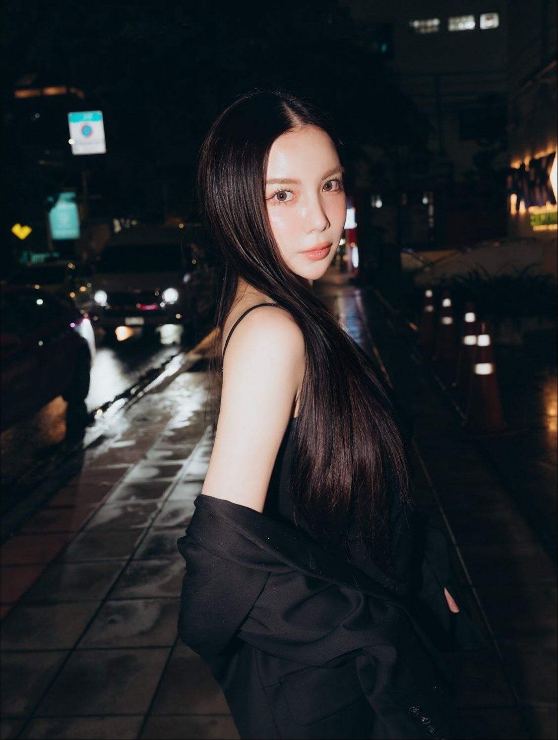 มุก - วรนิษฐ์ ถาวรวงศ์