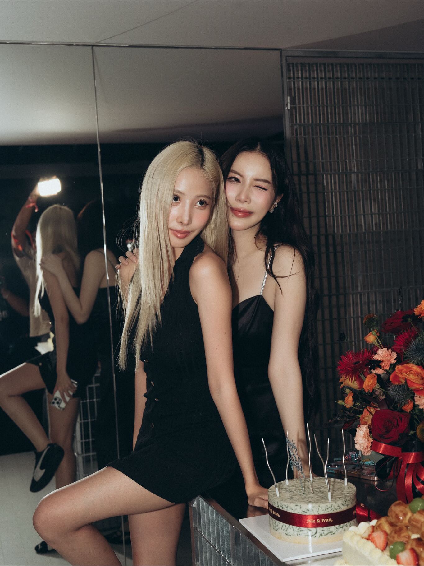 มุก - วรนิษฐ์ ถาวรวงศ์