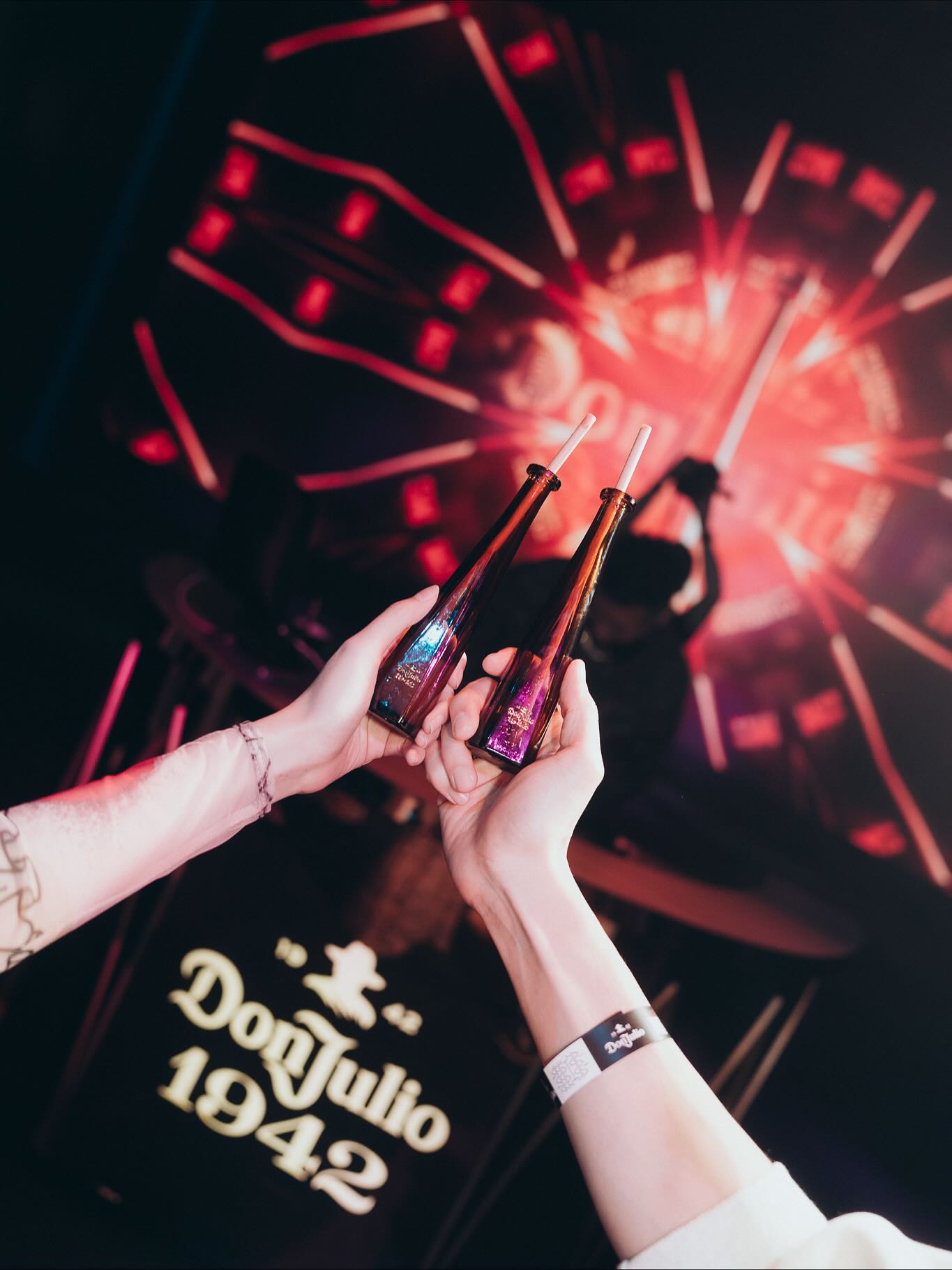 มุก - วรนิษฐ์ ถาวรวงศ์