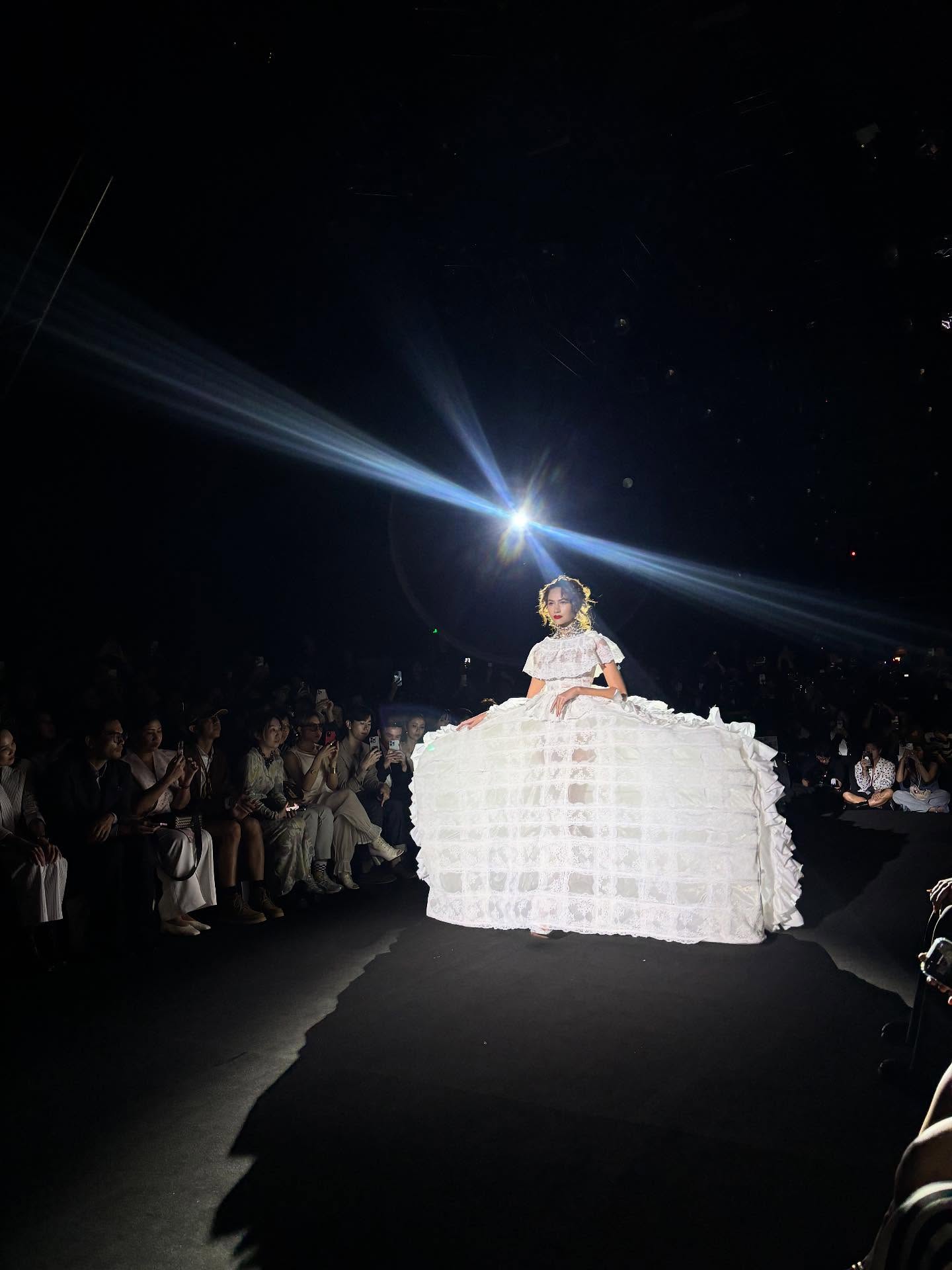 มุก - วรนิษฐ์ ถาวรวงศ์