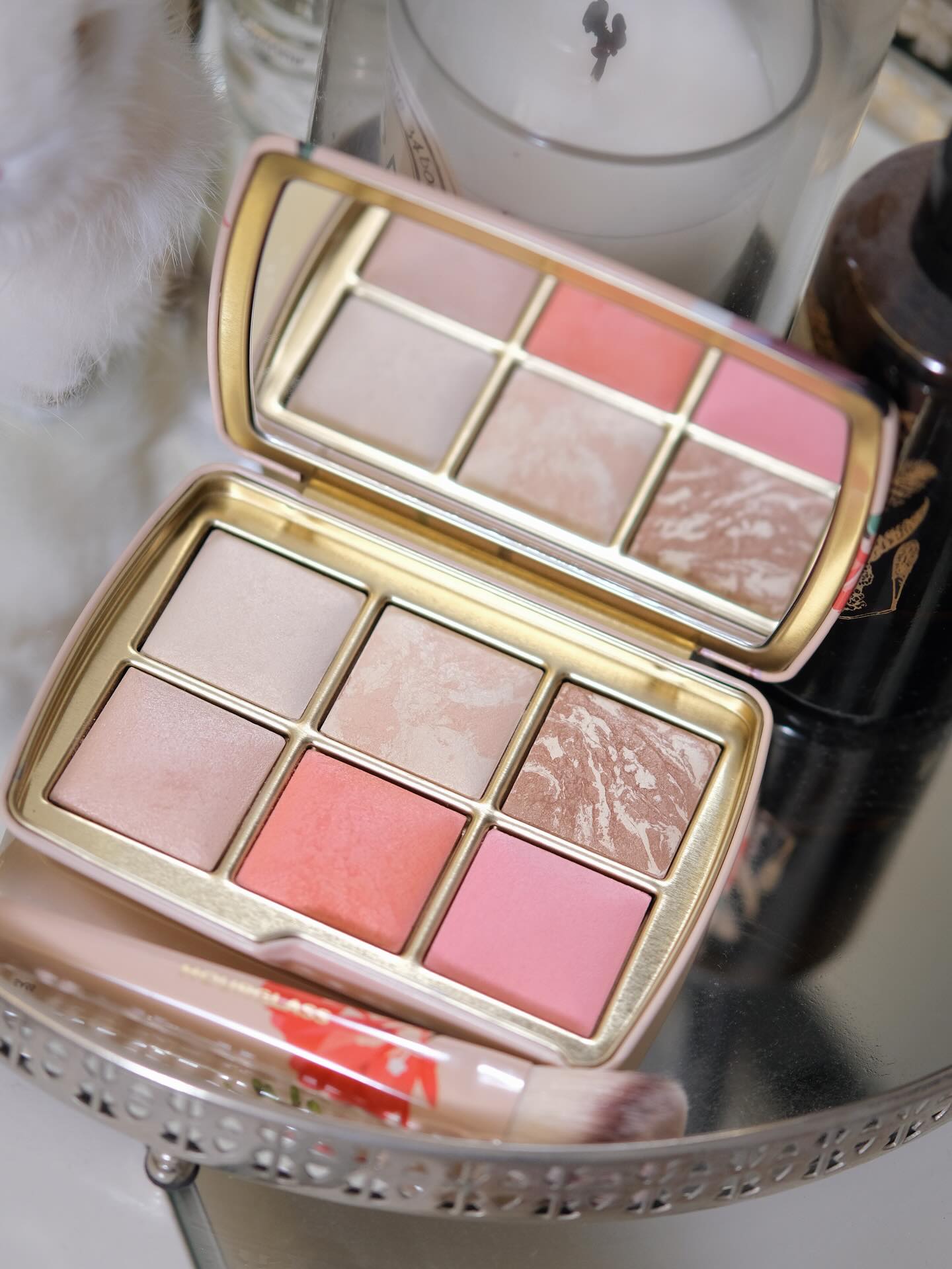 มุก - วรนิษฐ์ ถาวรวงศ์