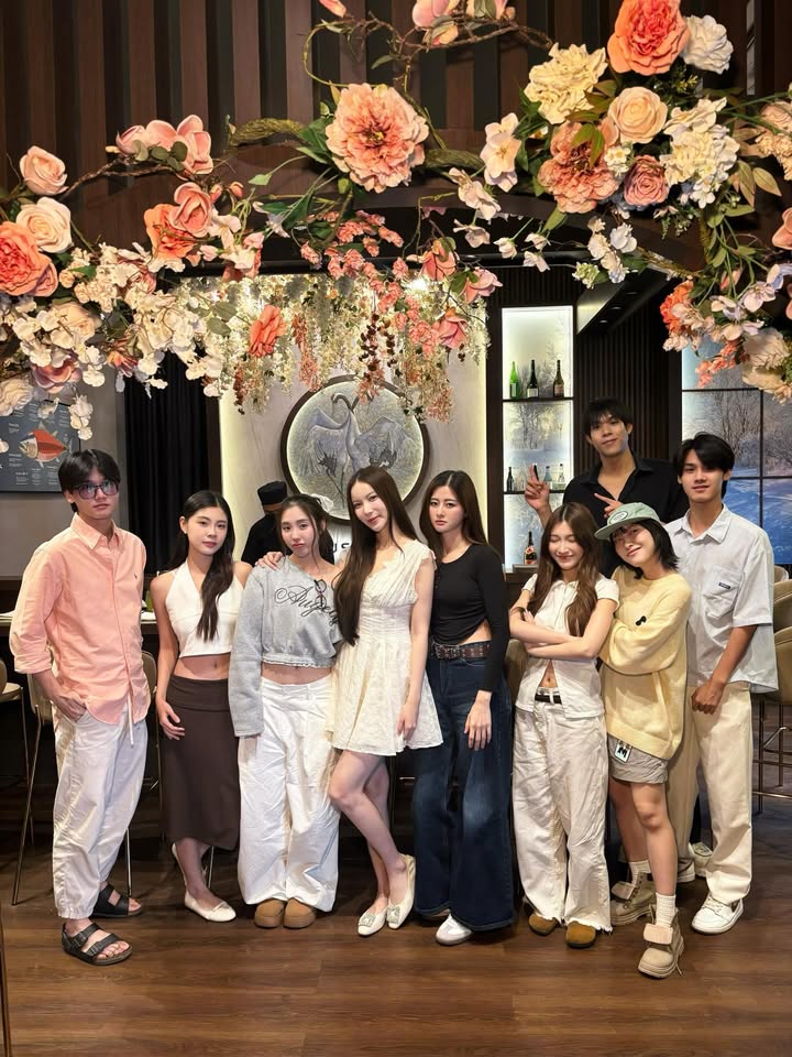 มุก - วรนิษฐ์ ถาวรวงศ์