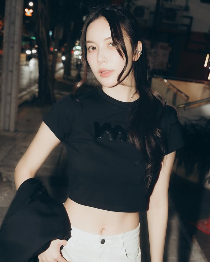 มุก - วรนิษฐ์ ถาวรวงศ์