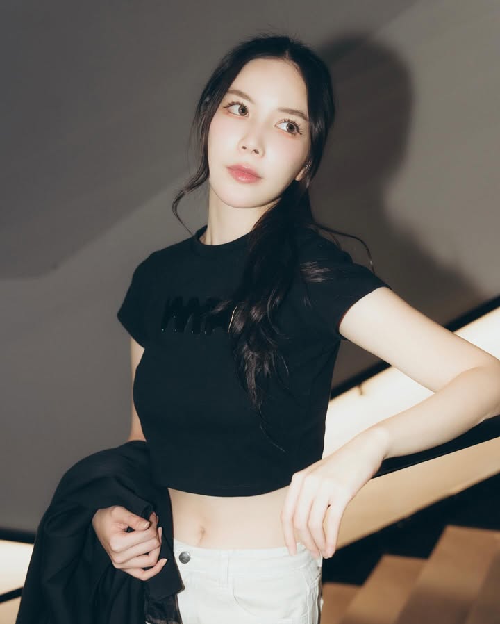 มุก - วรนิษฐ์ ถาวรวงศ์