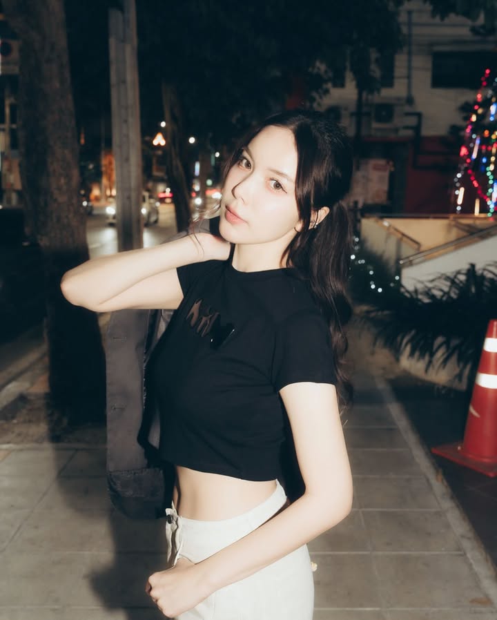 มุก - วรนิษฐ์ ถาวรวงศ์