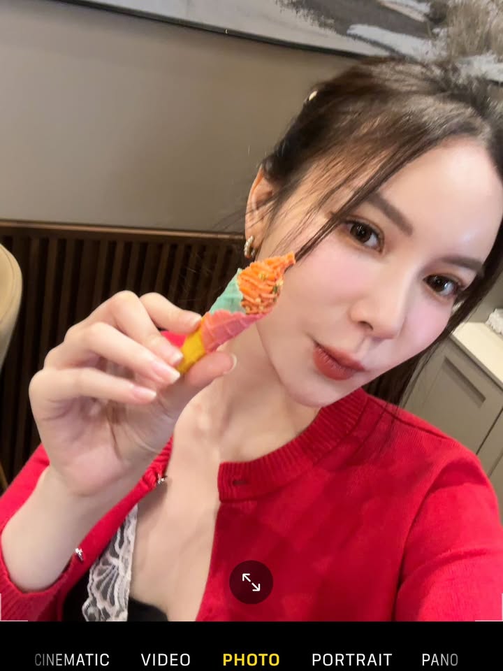 มุก - วรนิษฐ์ ถาวรวงศ์