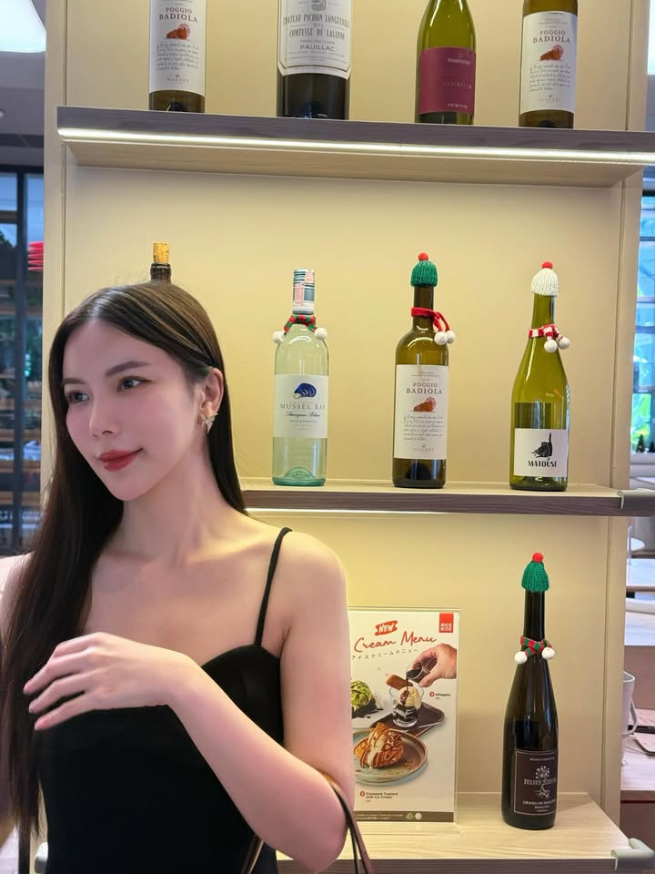 มุก - วรนิษฐ์ ถาวรวงศ์