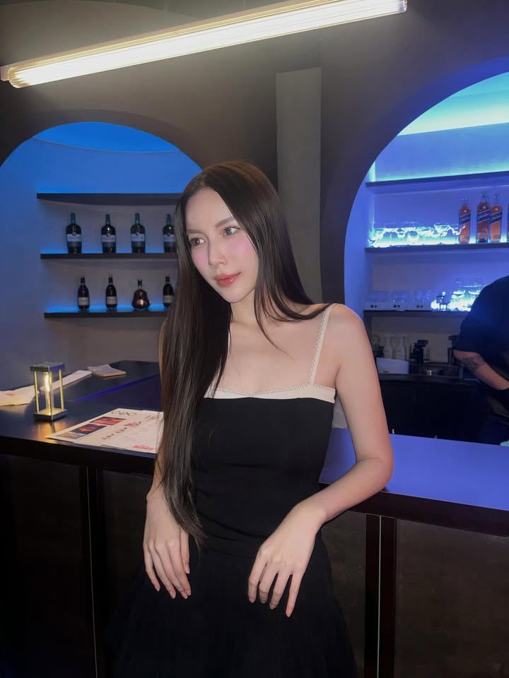 มุก - วรนิษฐ์ ถาวรวงศ์