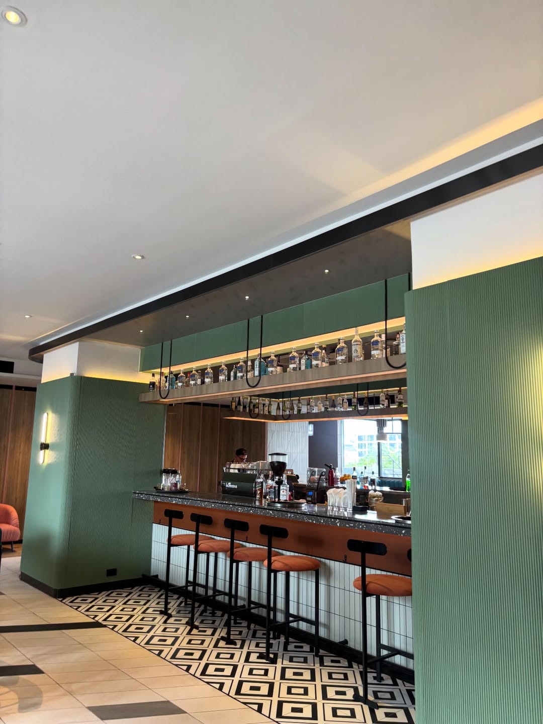 มุก - วรนิษฐ์ ถาวรวงศ์