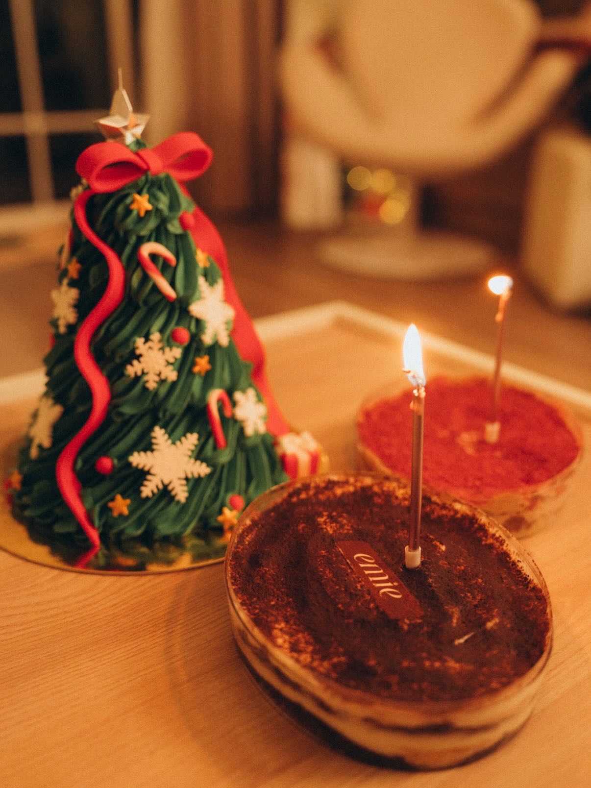 มุก - วรนิษฐ์ ถาวรวงศ์