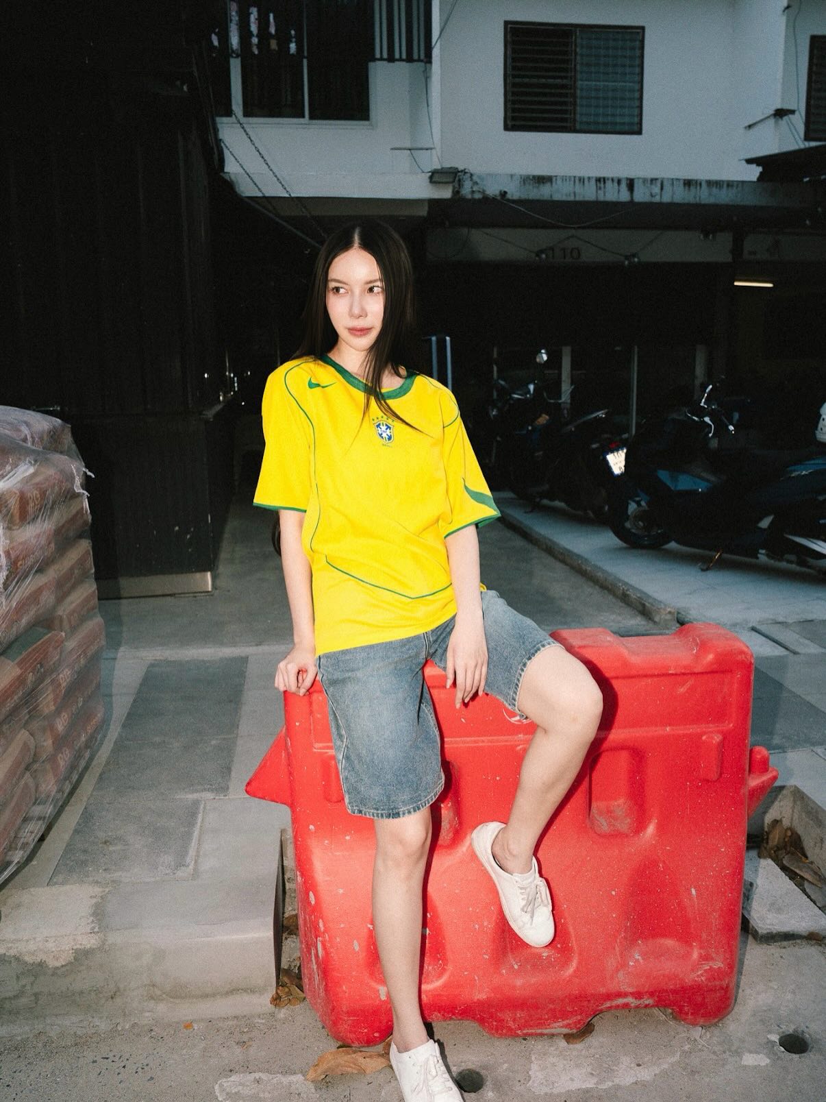 มุก - วรนิษฐ์ ถาวรวงศ์