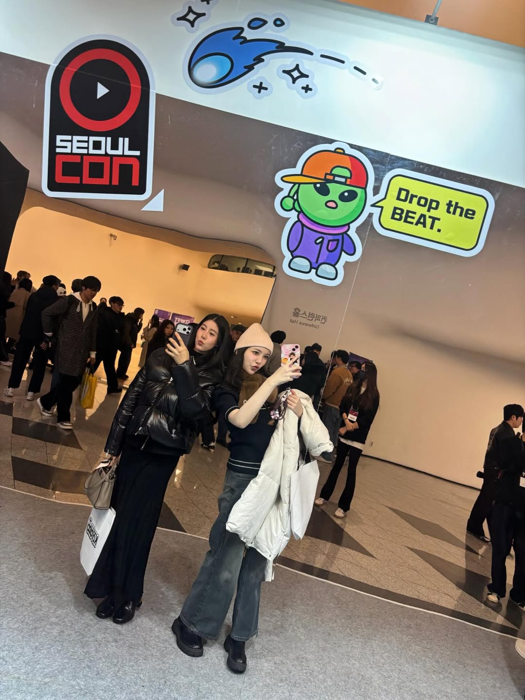 มุก - วรนิษฐ์ ถาวรวงศ์