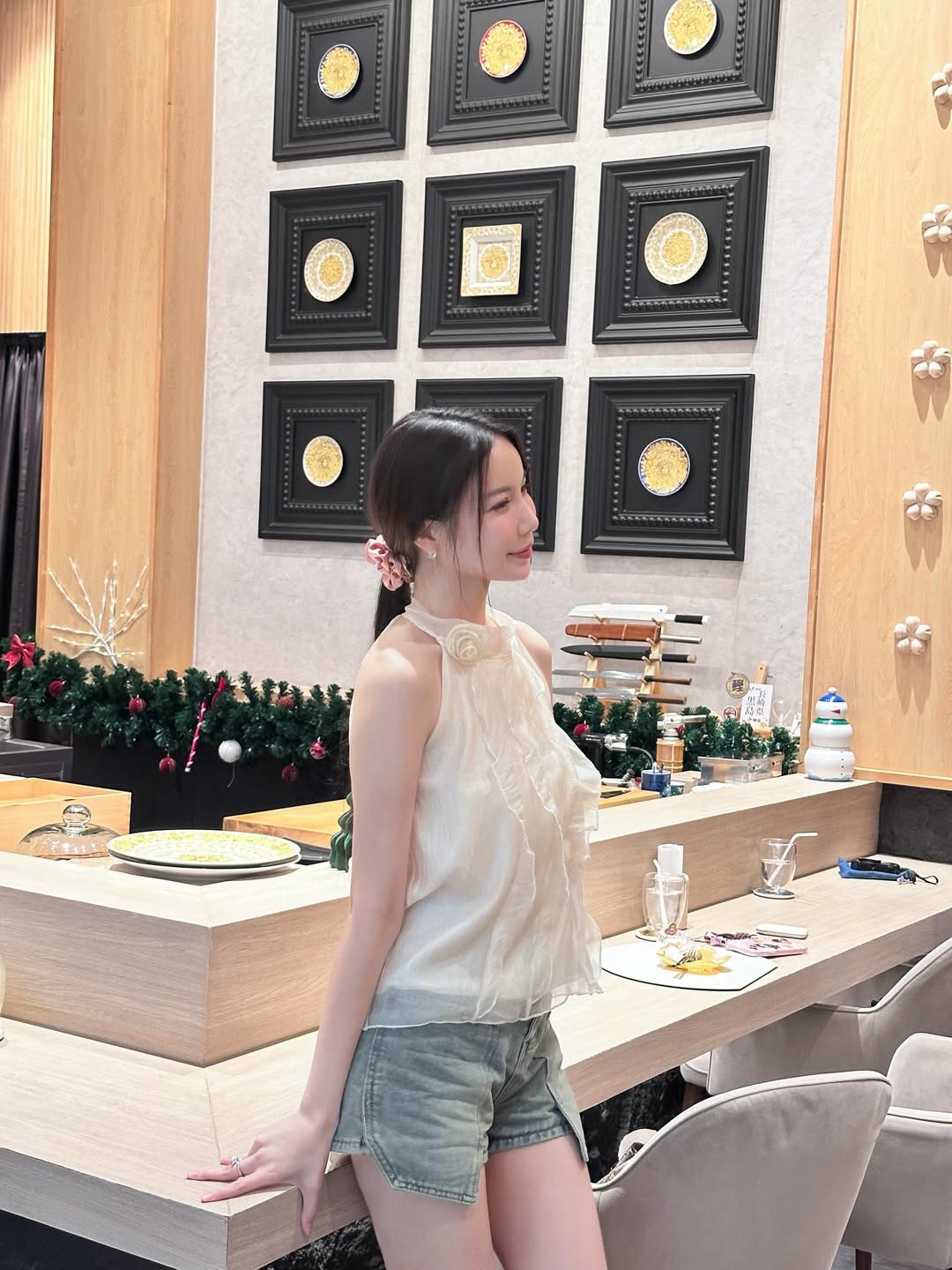 มุก - วรนิษฐ์ ถาวรวงศ์