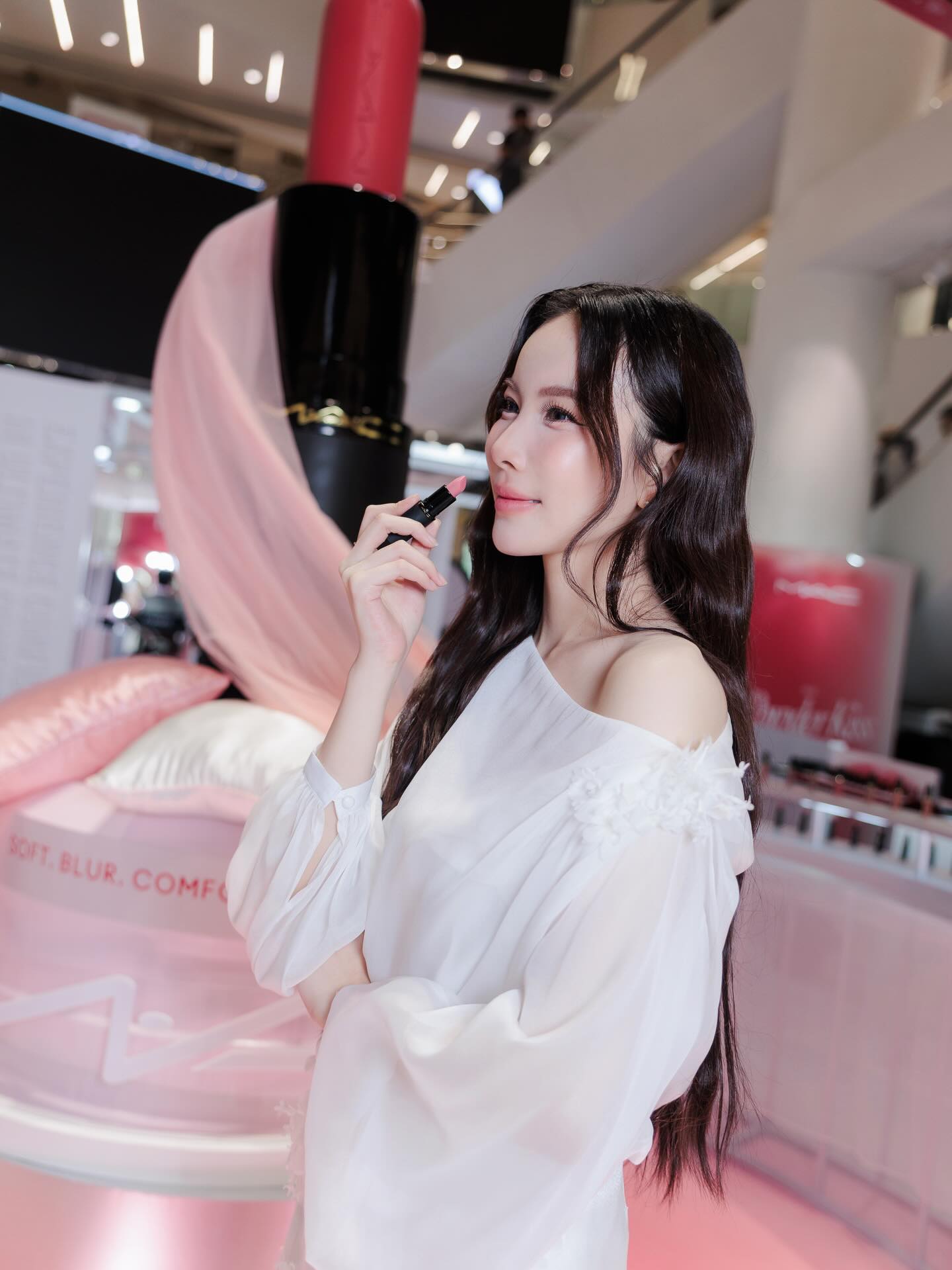 มุก - วรนิษฐ์ ถาวรวงศ์