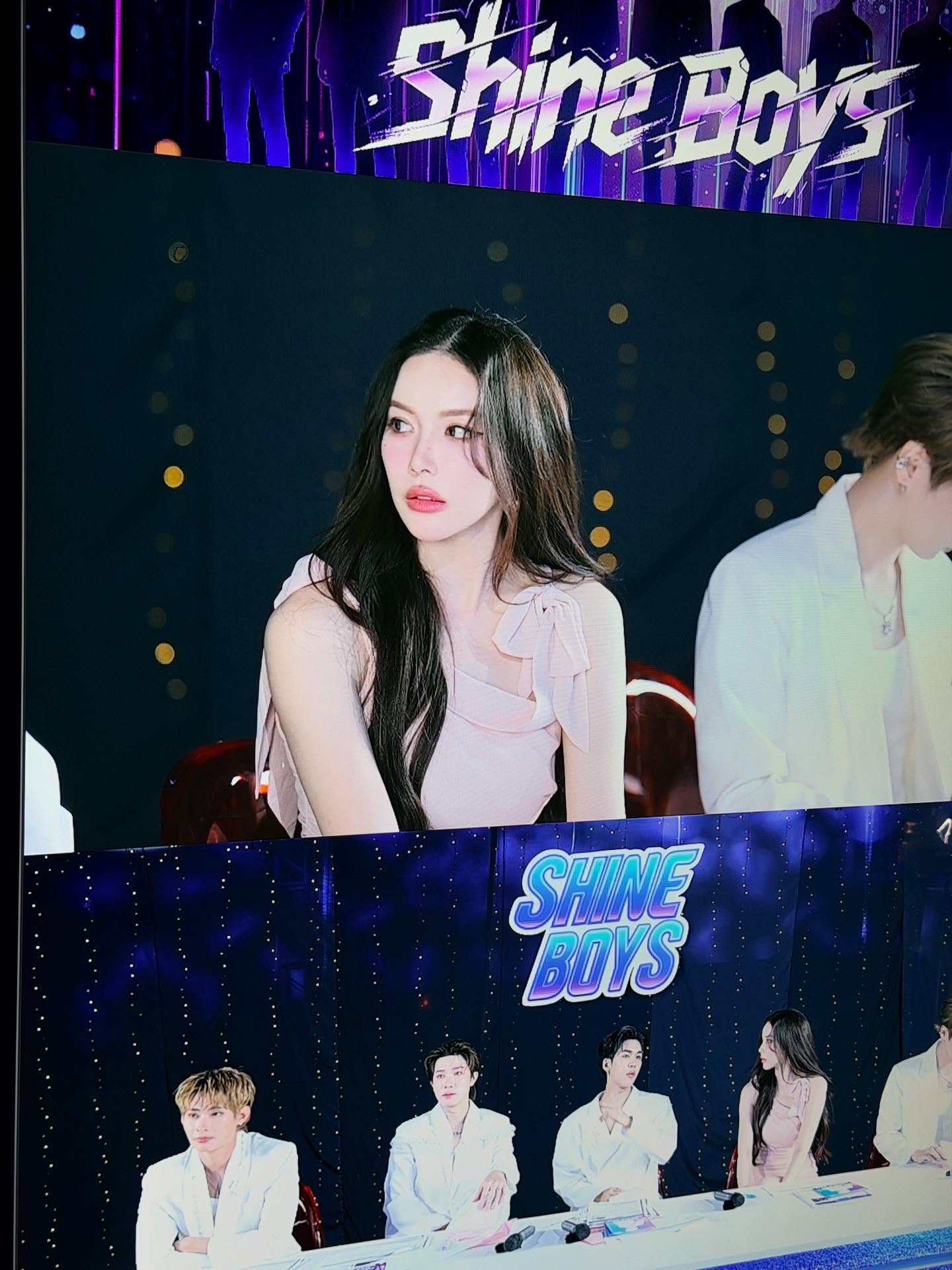 มุก - วรนิษฐ์ ถาวรวงศ์