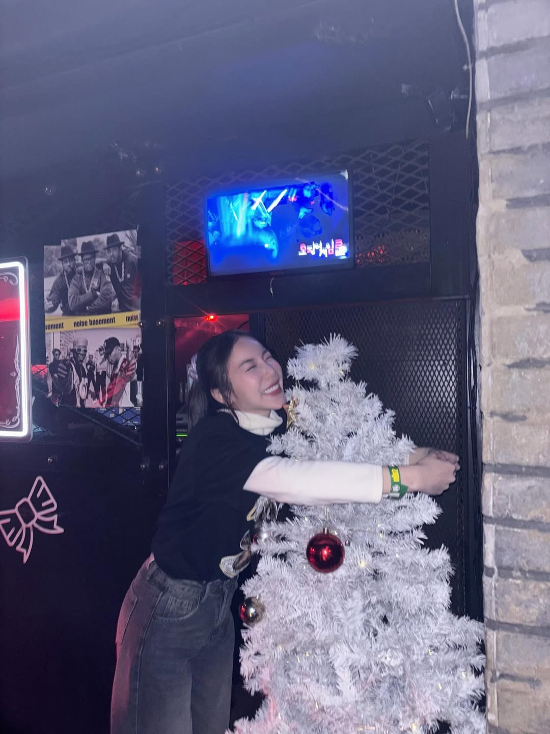 มุก - วรนิษฐ์ ถาวรวงศ์