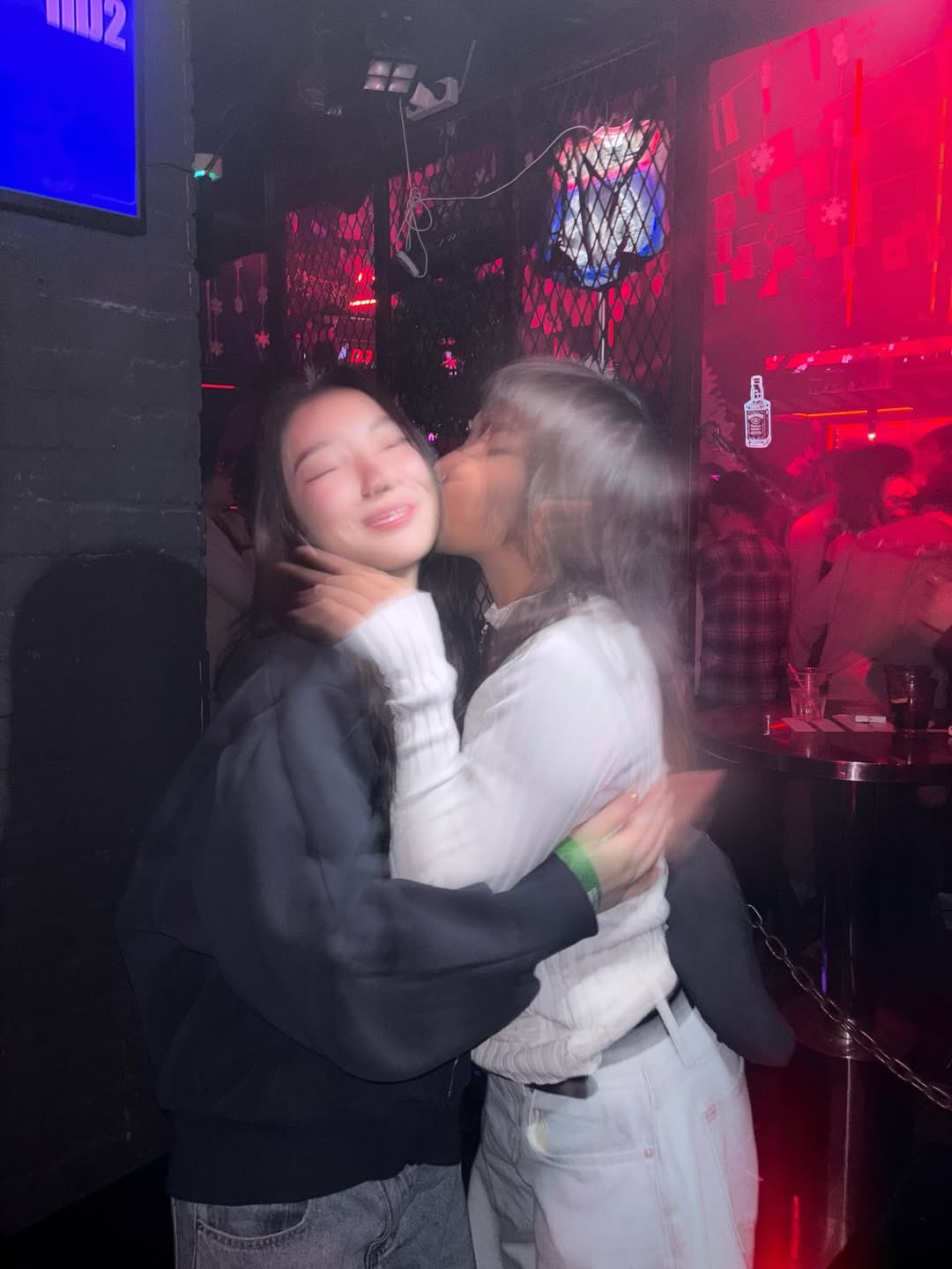 มุก - วรนิษฐ์ ถาวรวงศ์