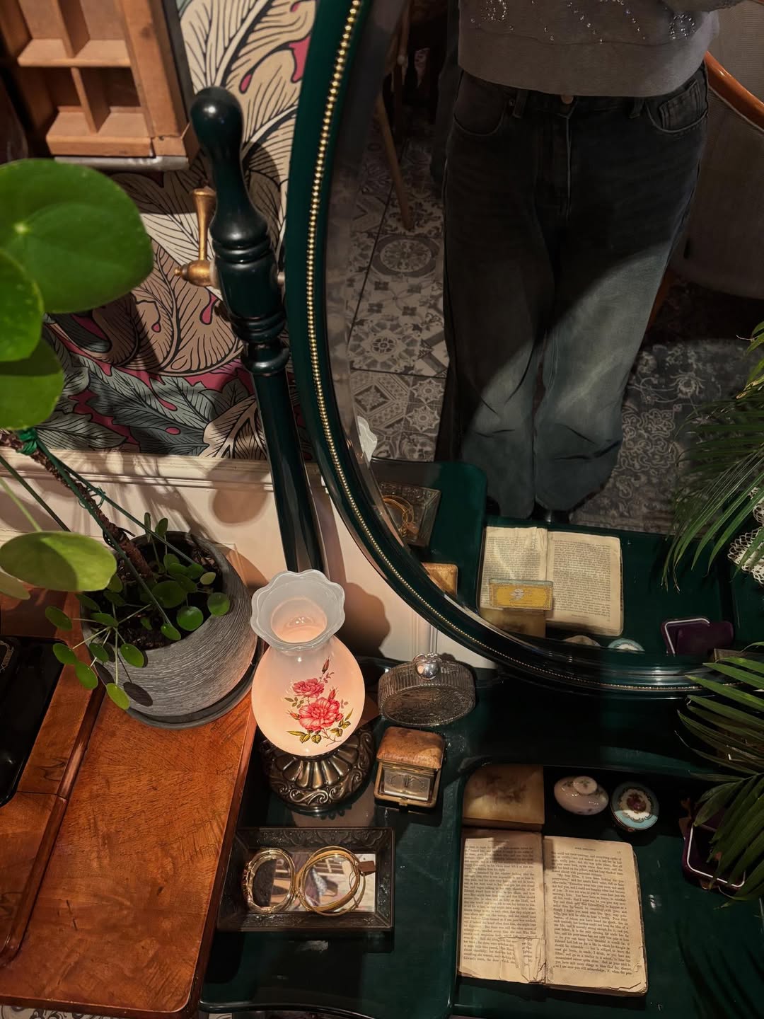 มุก - วรนิษฐ์ ถาวรวงศ์