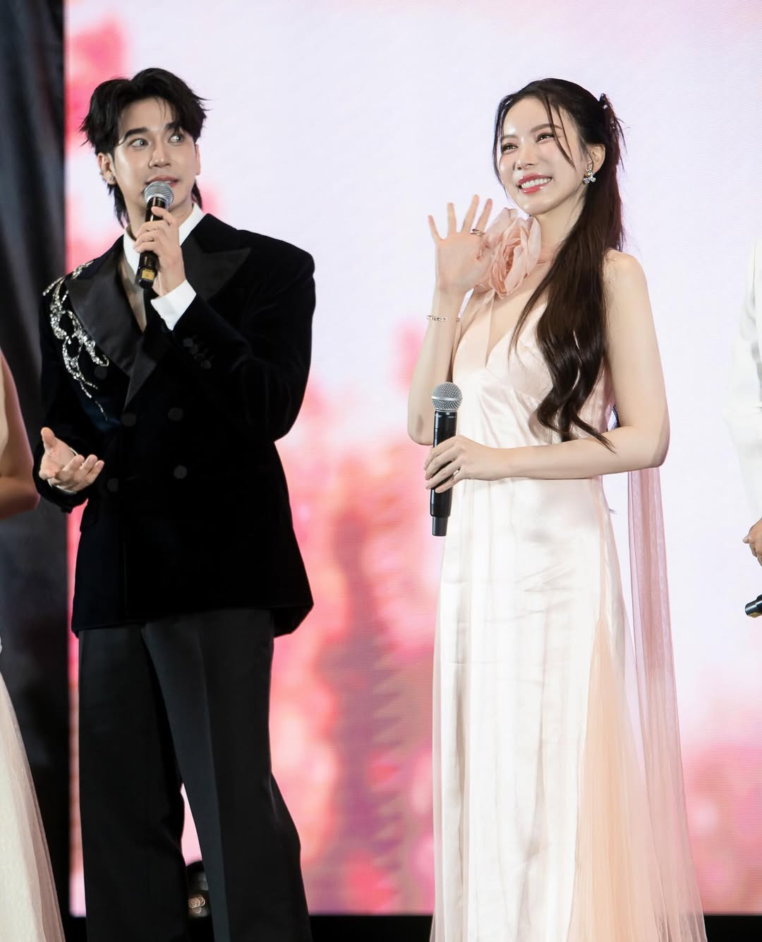 มุก - วรนิษฐ์ ถาวรวงศ์