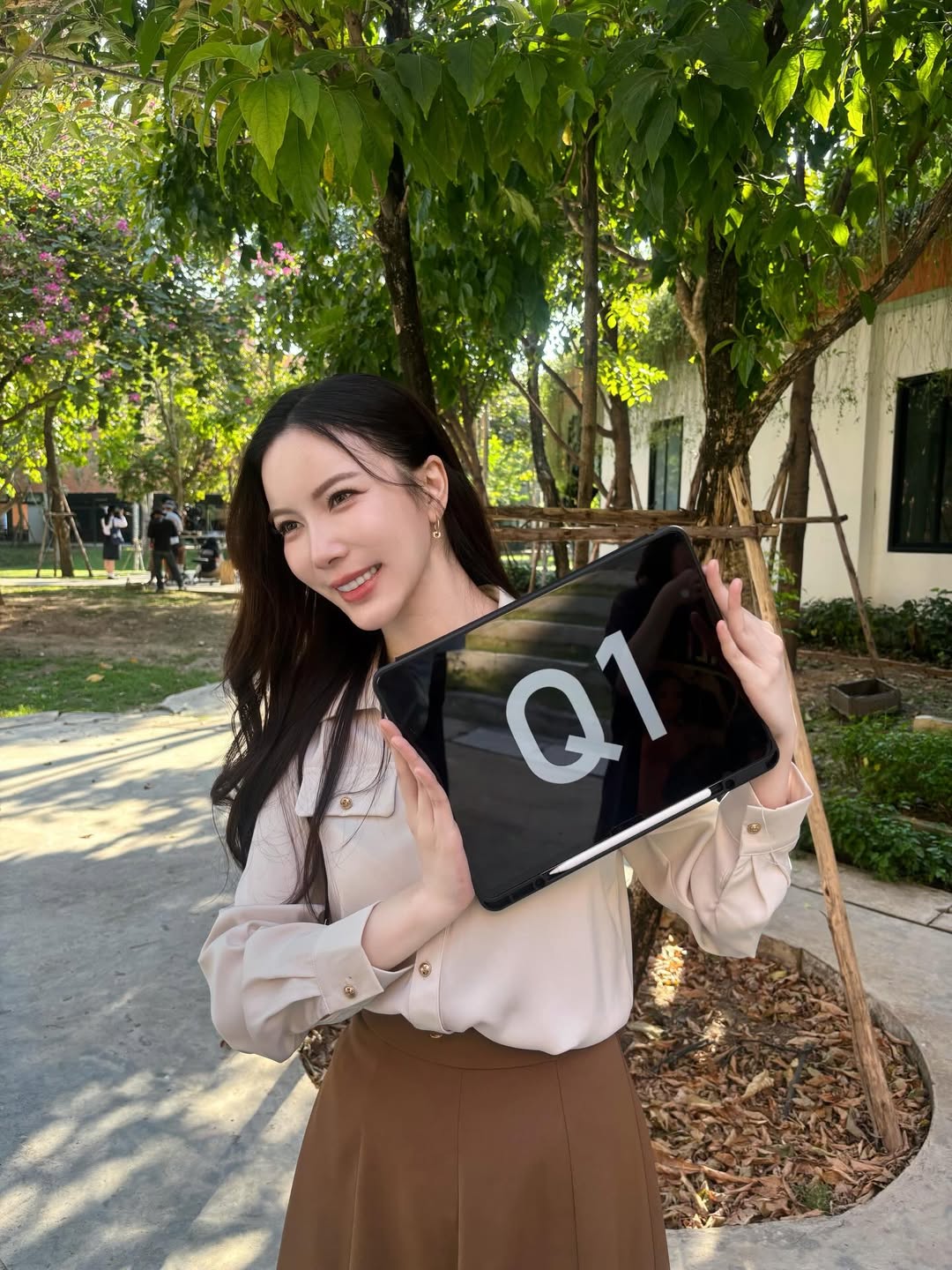 มุก - วรนิษฐ์ ถาวรวงศ์