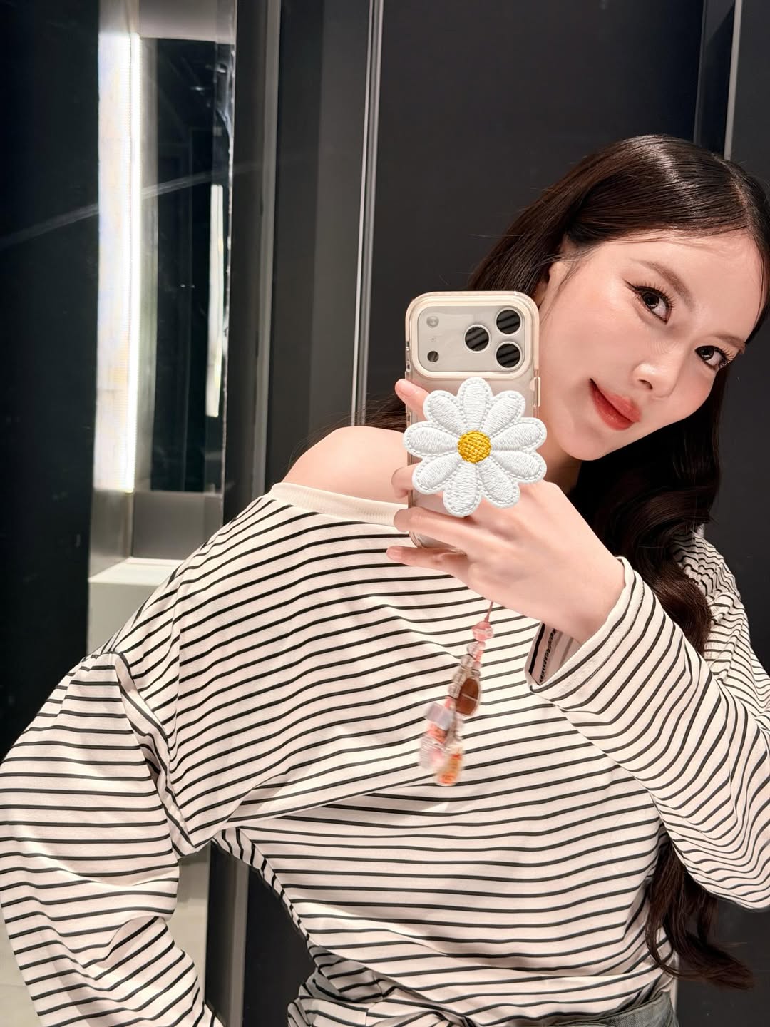 มุก - วรนิษฐ์ ถาวรวงศ์