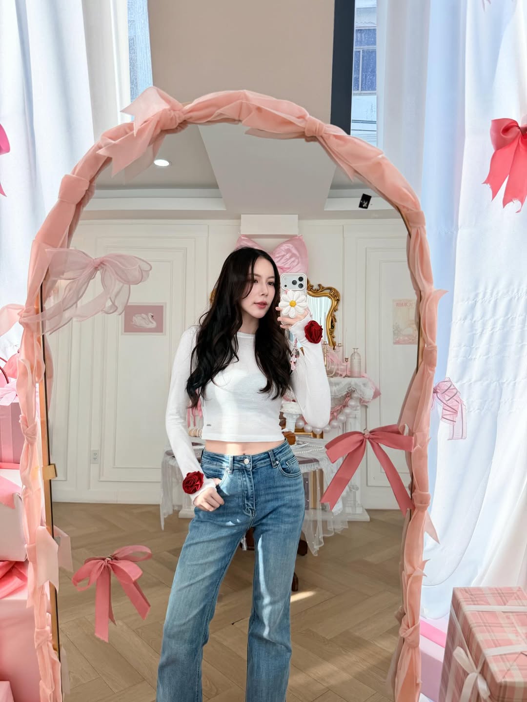 มุก - วรนิษฐ์ ถาวรวงศ์