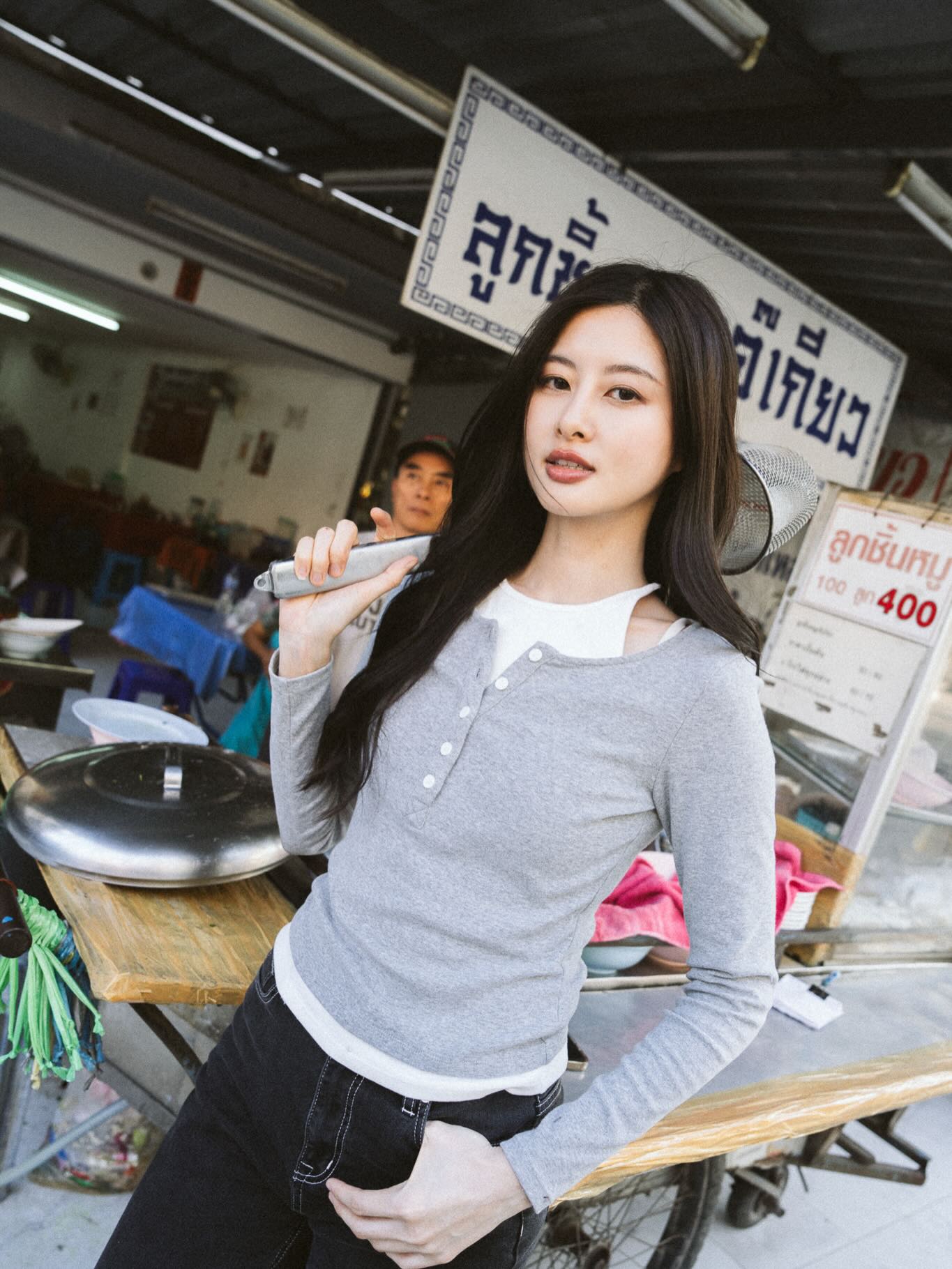 มุก - วรนิษฐ์ ถาวรวงศ์