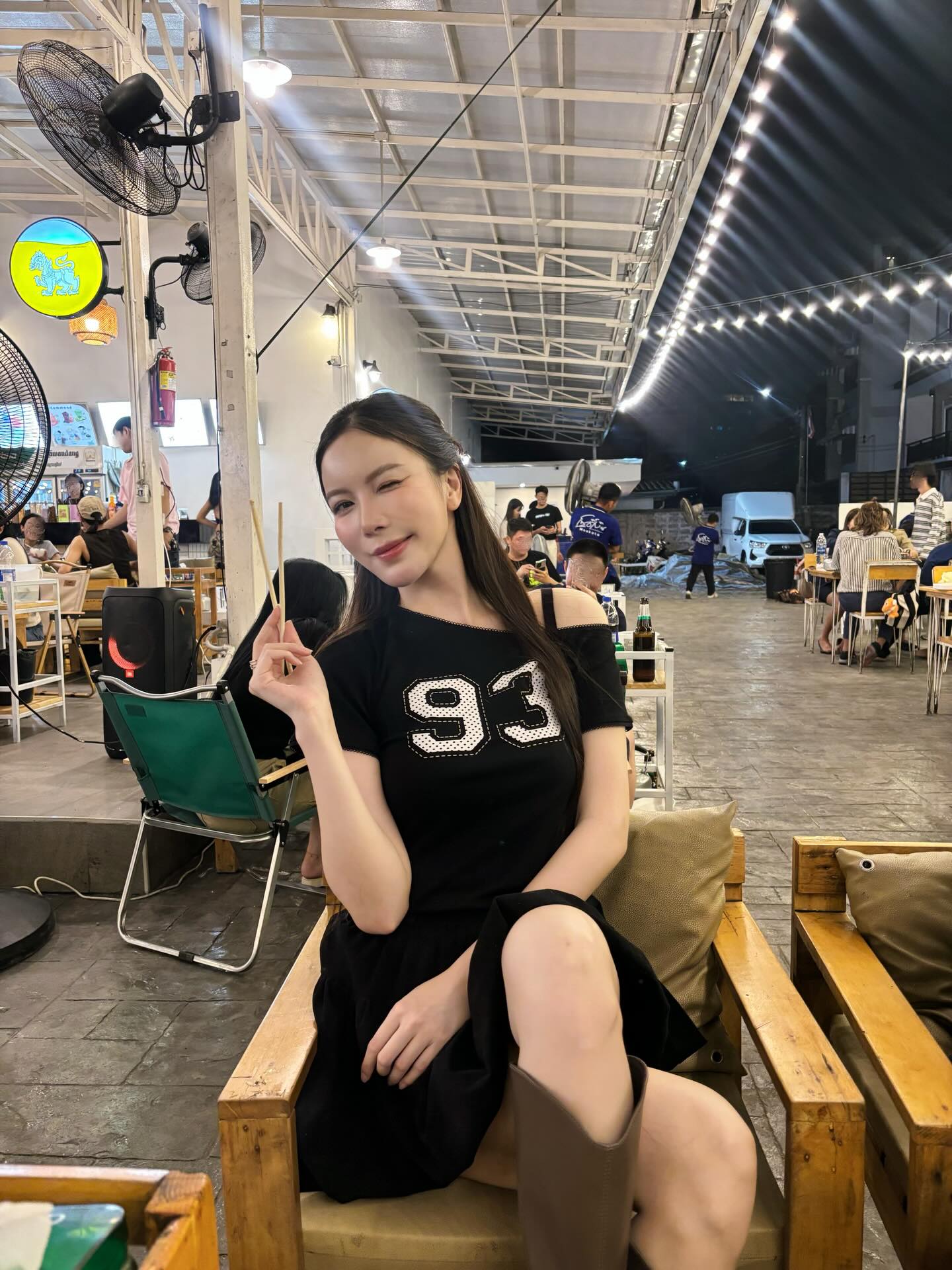 มุก - วรนิษฐ์ ถาวรวงศ์