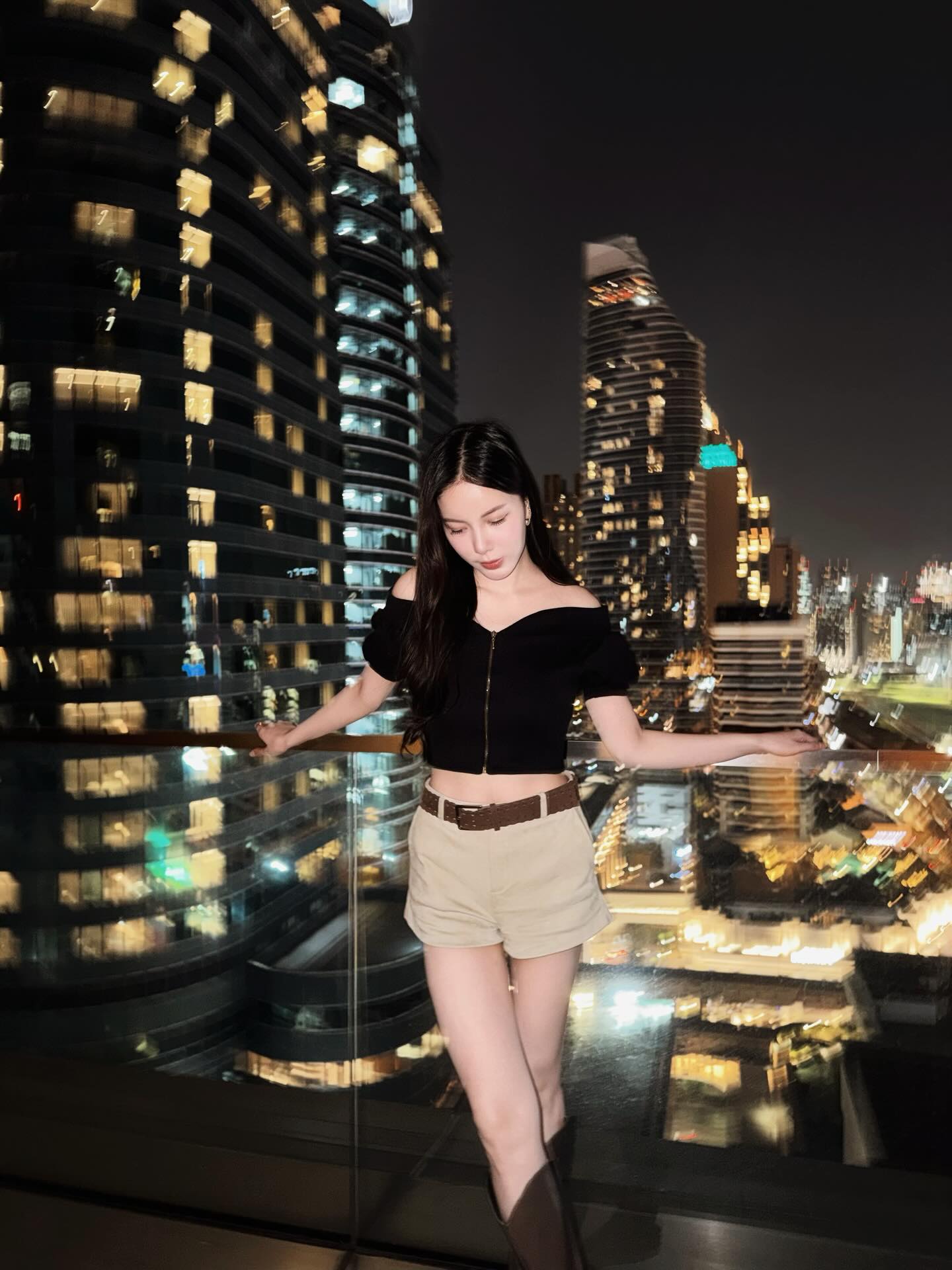 มุก - วรนิษฐ์ ถาวรวงศ์