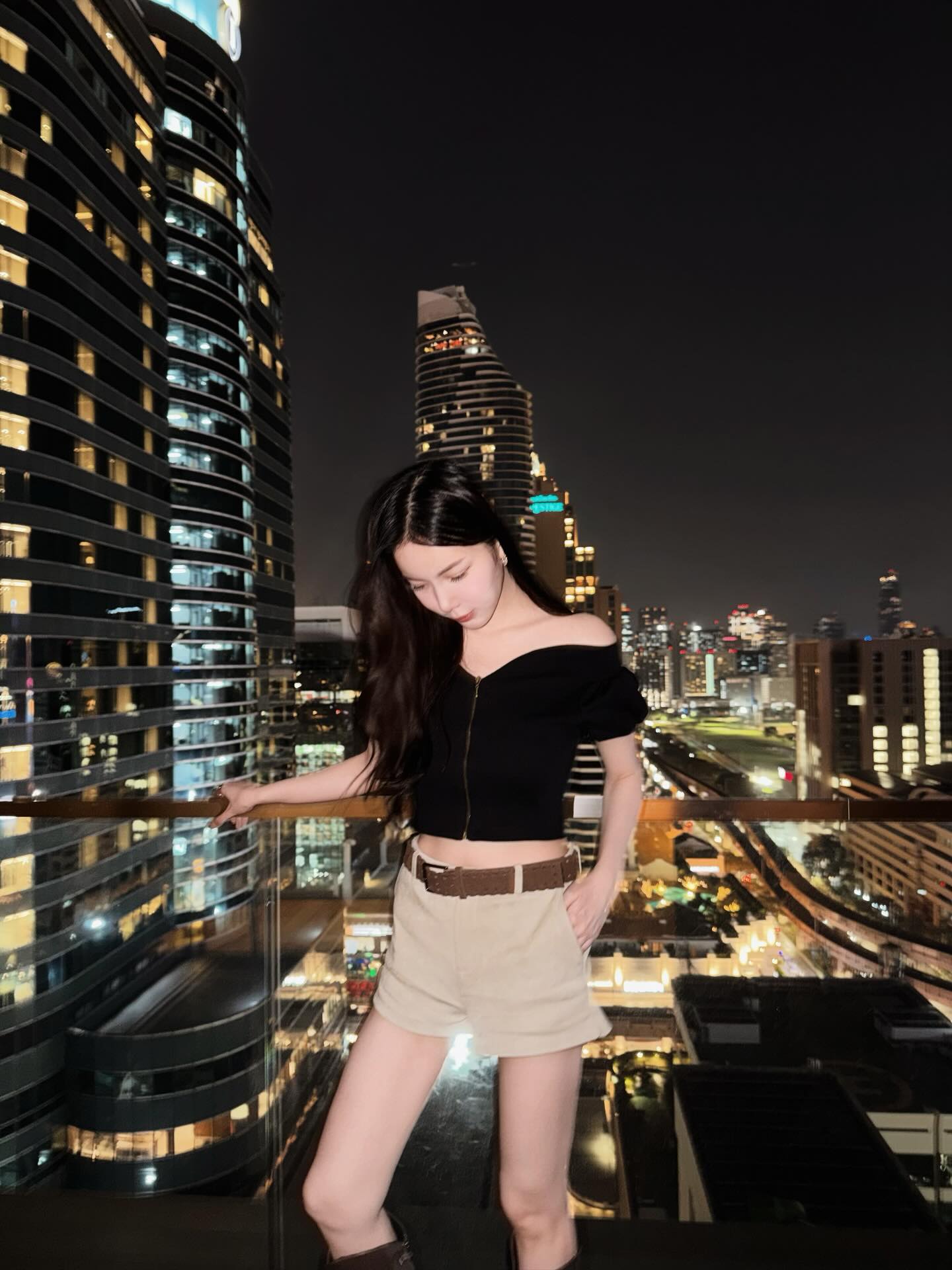 มุก - วรนิษฐ์ ถาวรวงศ์