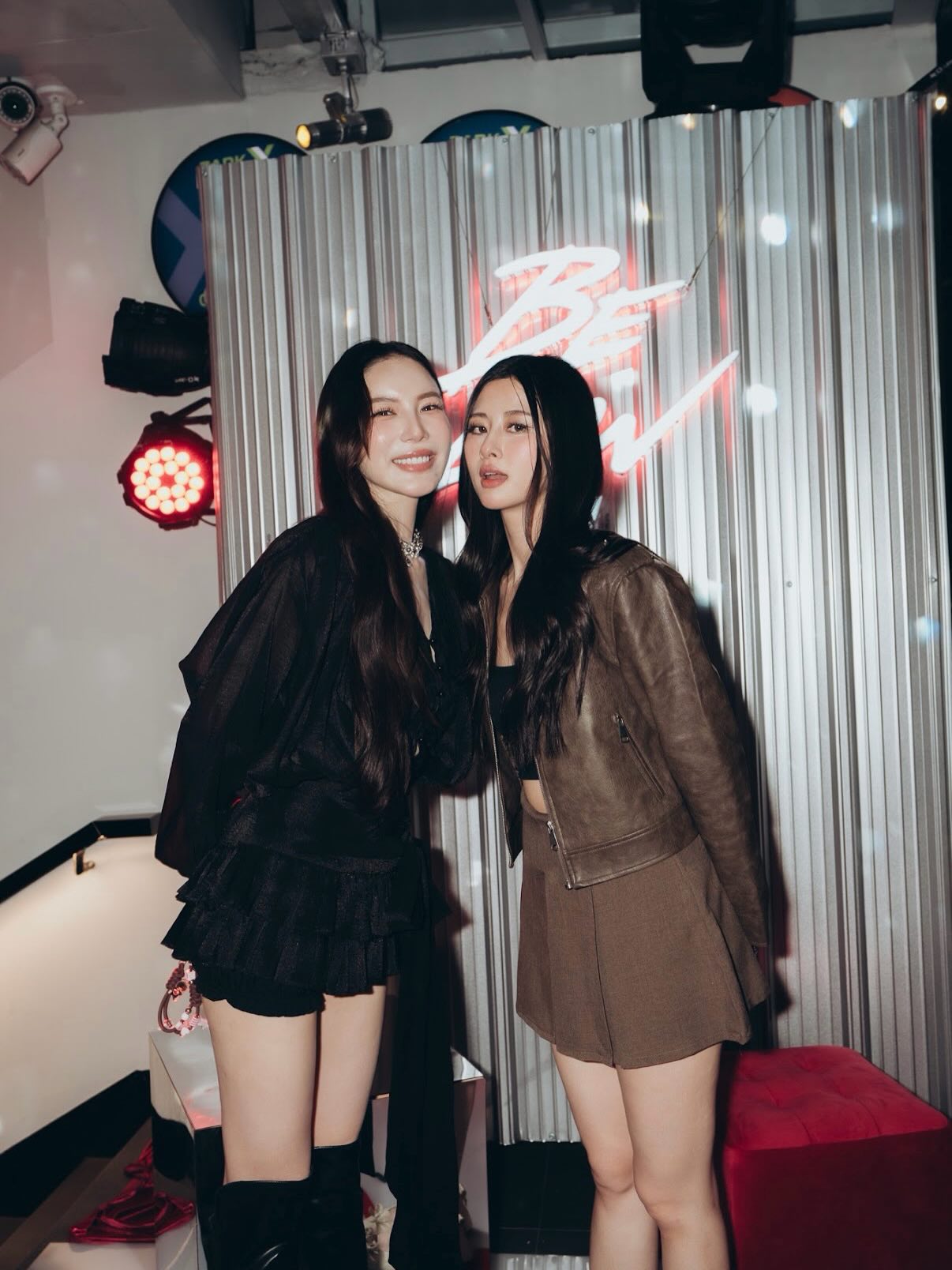 มุก - วรนิษฐ์ ถาวรวงศ์