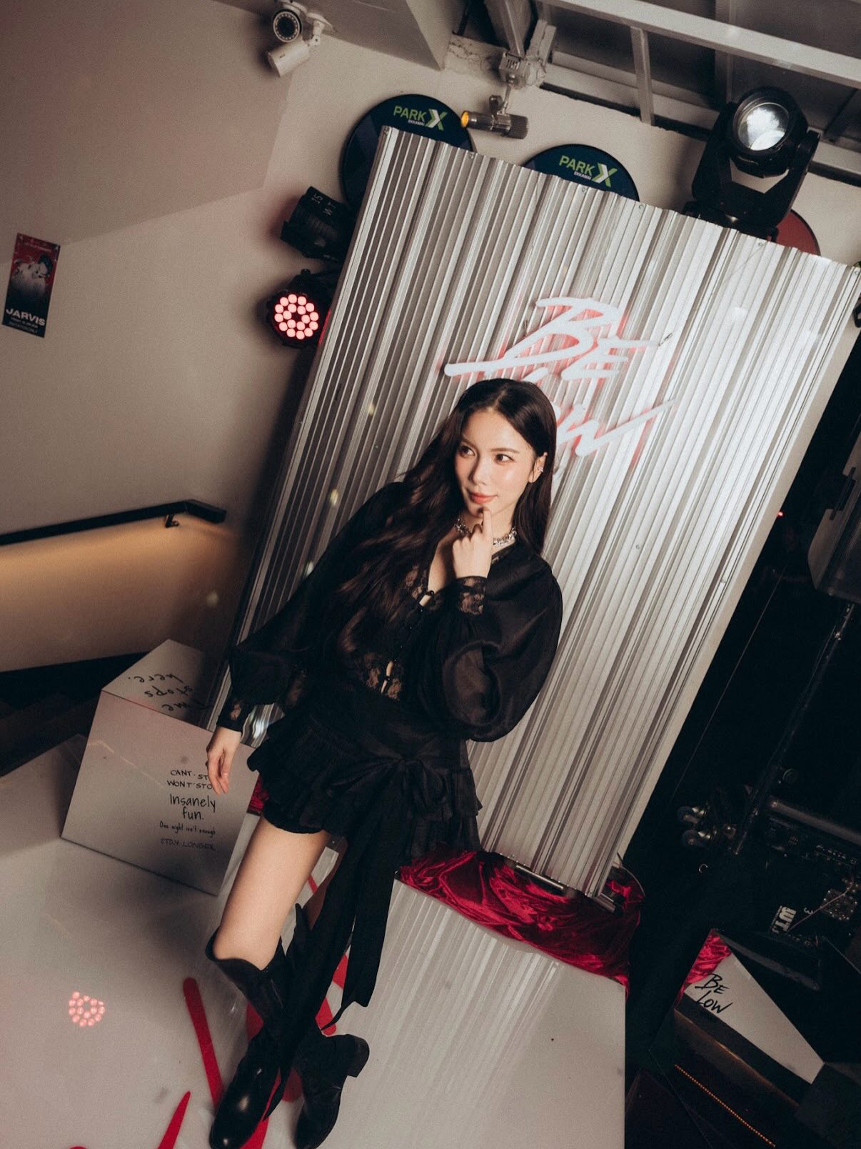 มุก - วรนิษฐ์ ถาวรวงศ์