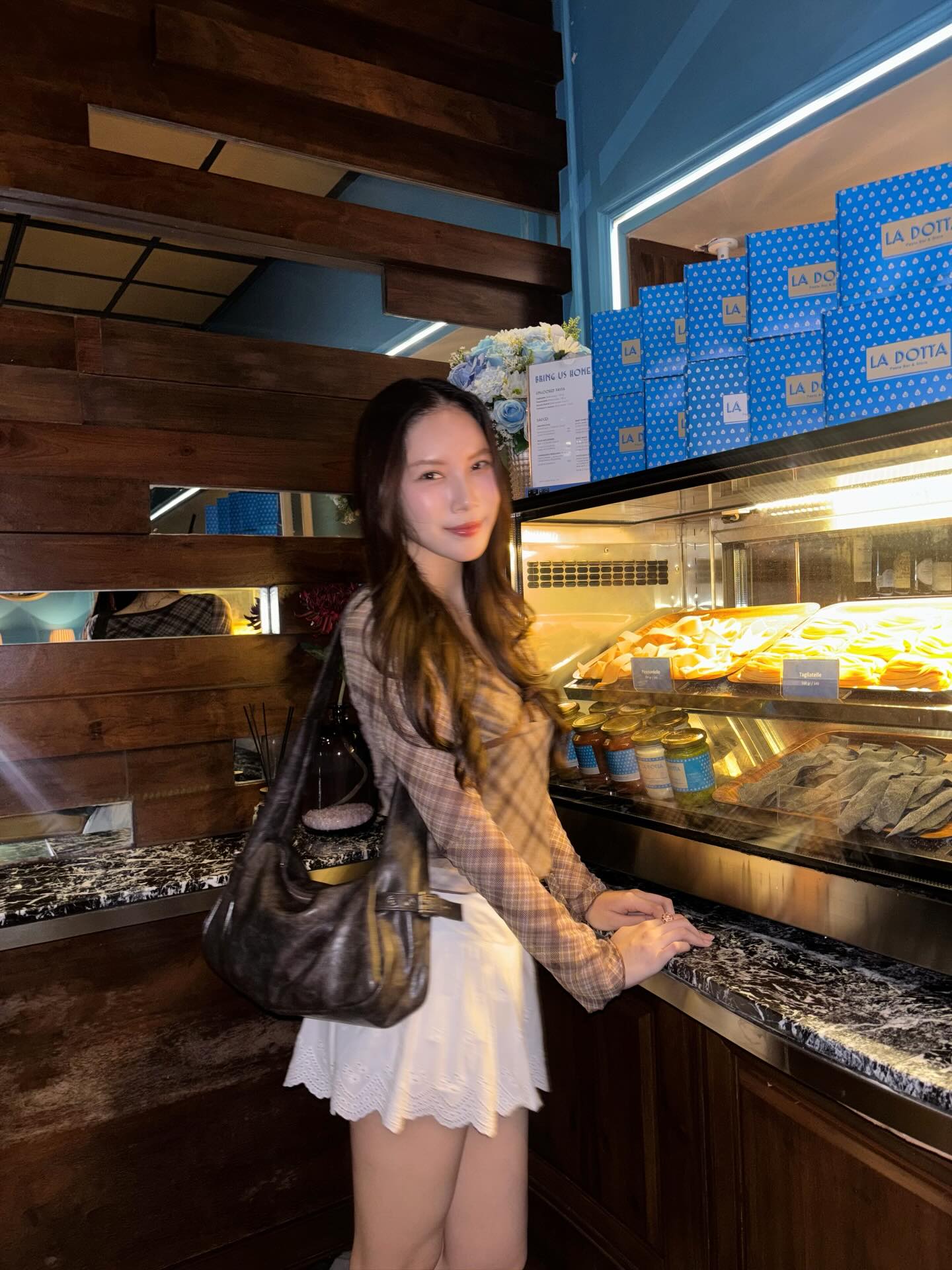 มุก - วรนิษฐ์ ถาวรวงศ์