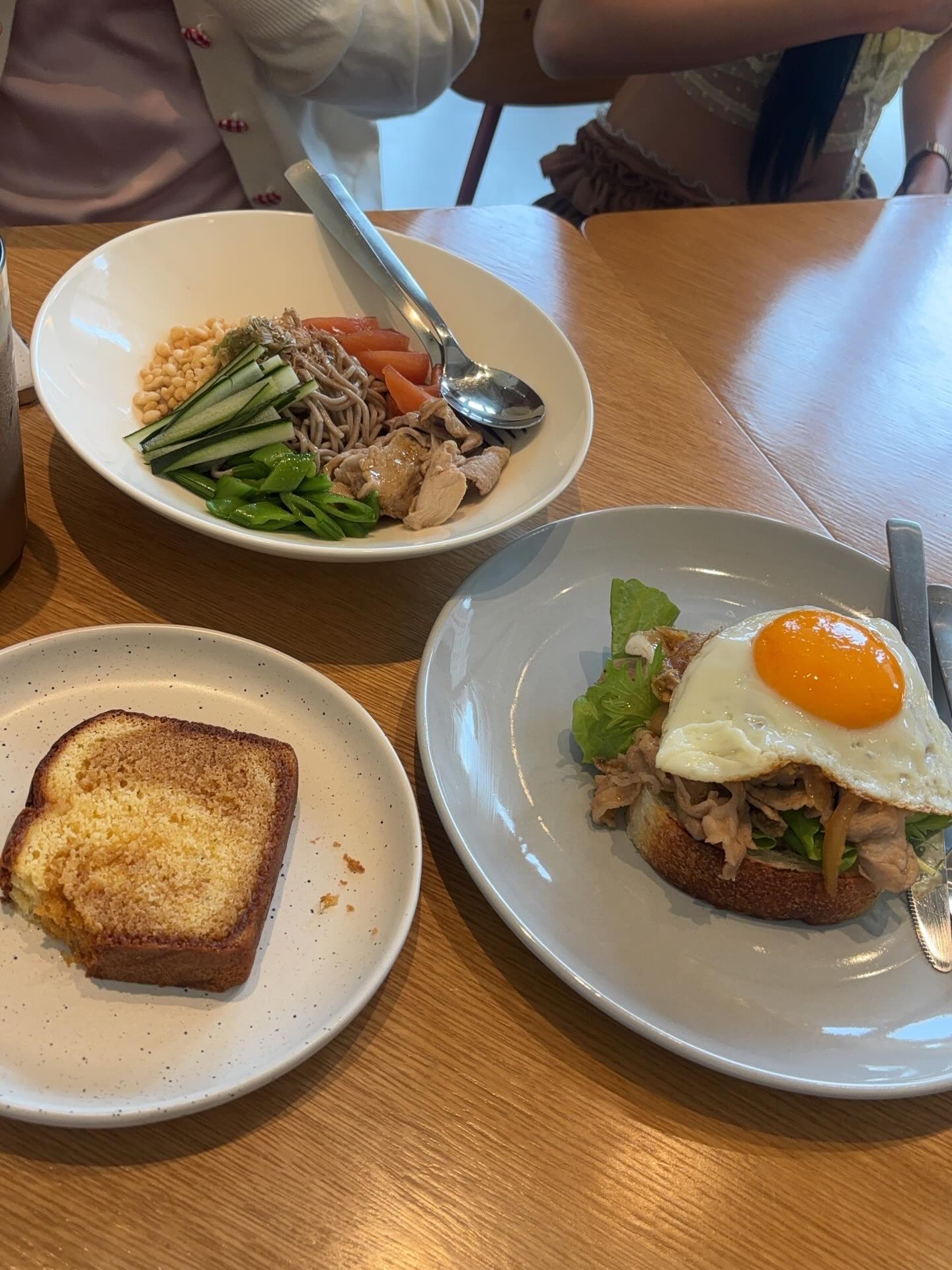 มุก - วรนิษฐ์ ถาวรวงศ์