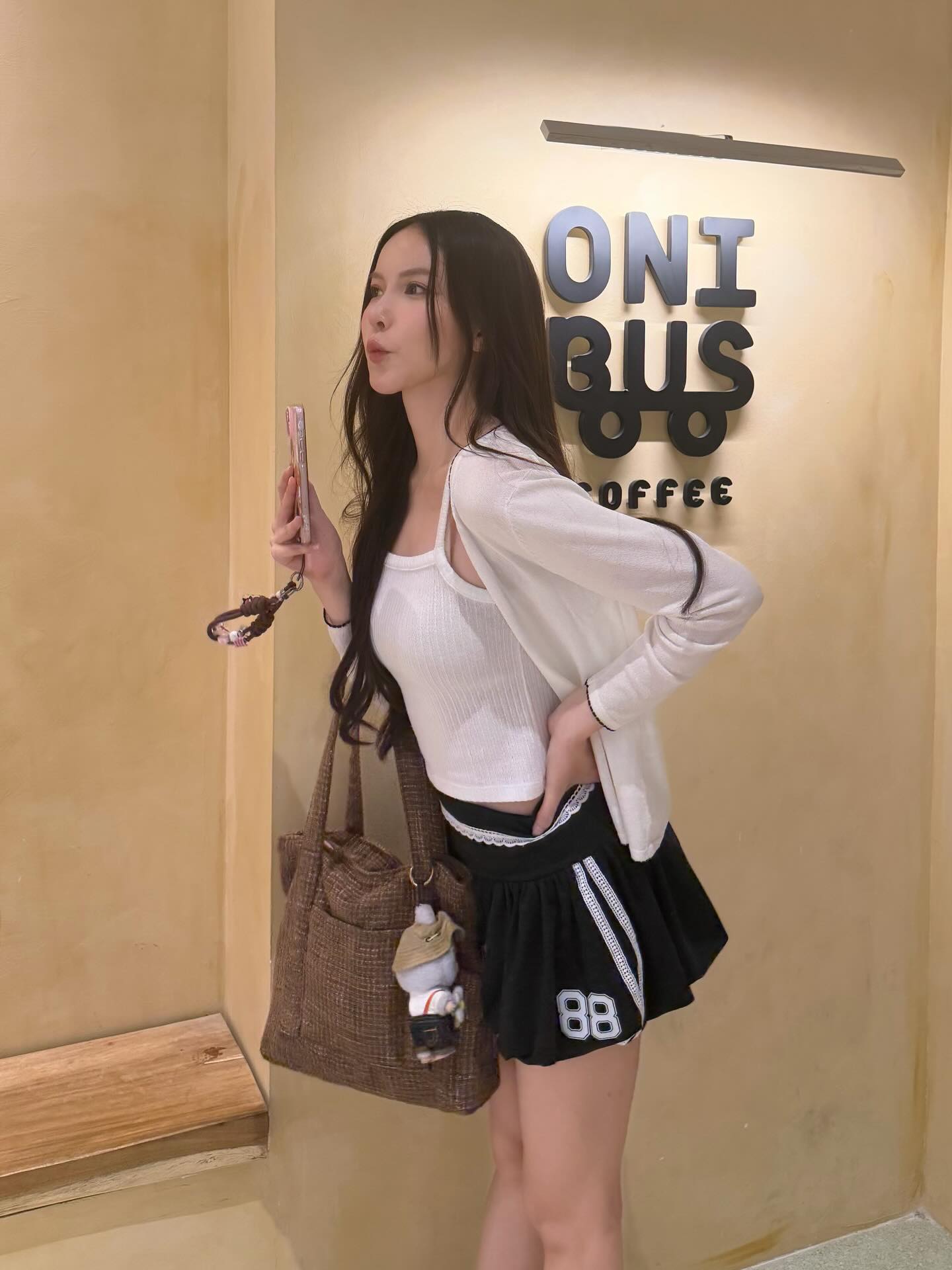 มุก - วรนิษฐ์ ถาวรวงศ์