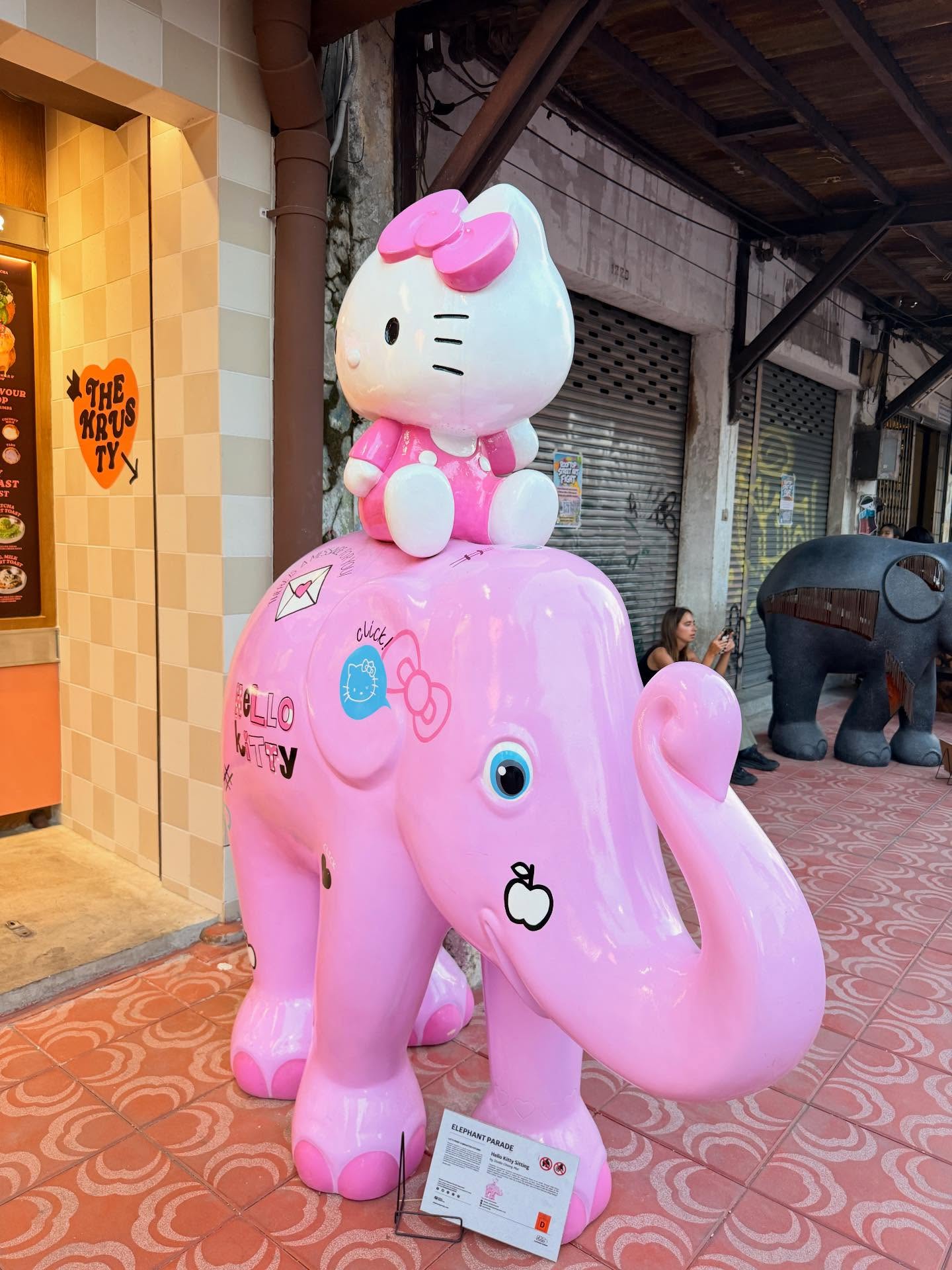 มุก - วรนิษฐ์ ถาวรวงศ์