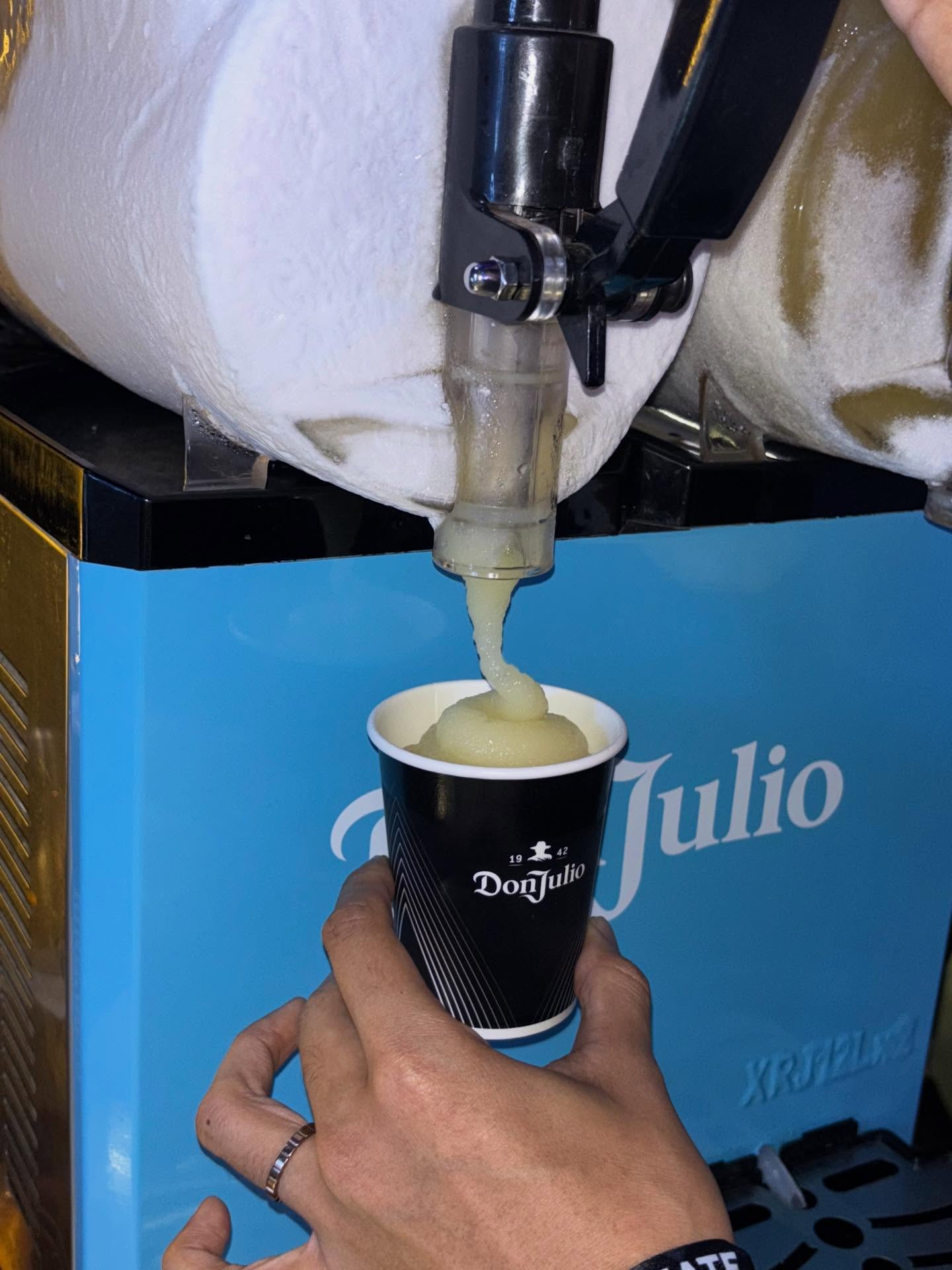 มุก - วรนิษฐ์ ถาวรวงศ์